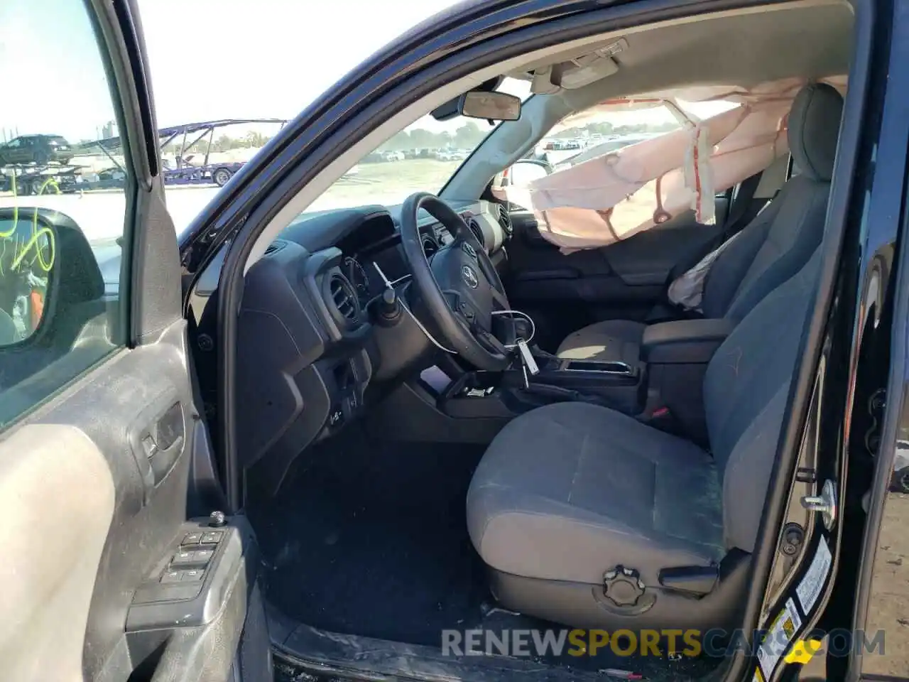 5 Photograph of a damaged car 5TFAX5GN0KX159156 TOYOTA TACOMA 2019