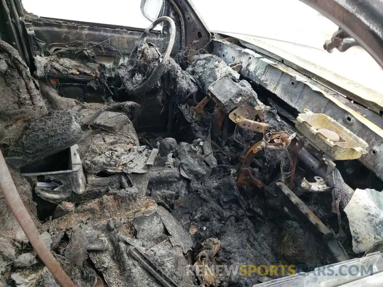 5 Photograph of a damaged car 5TFAX5GN0KX160050 TOYOTA TACOMA 2019