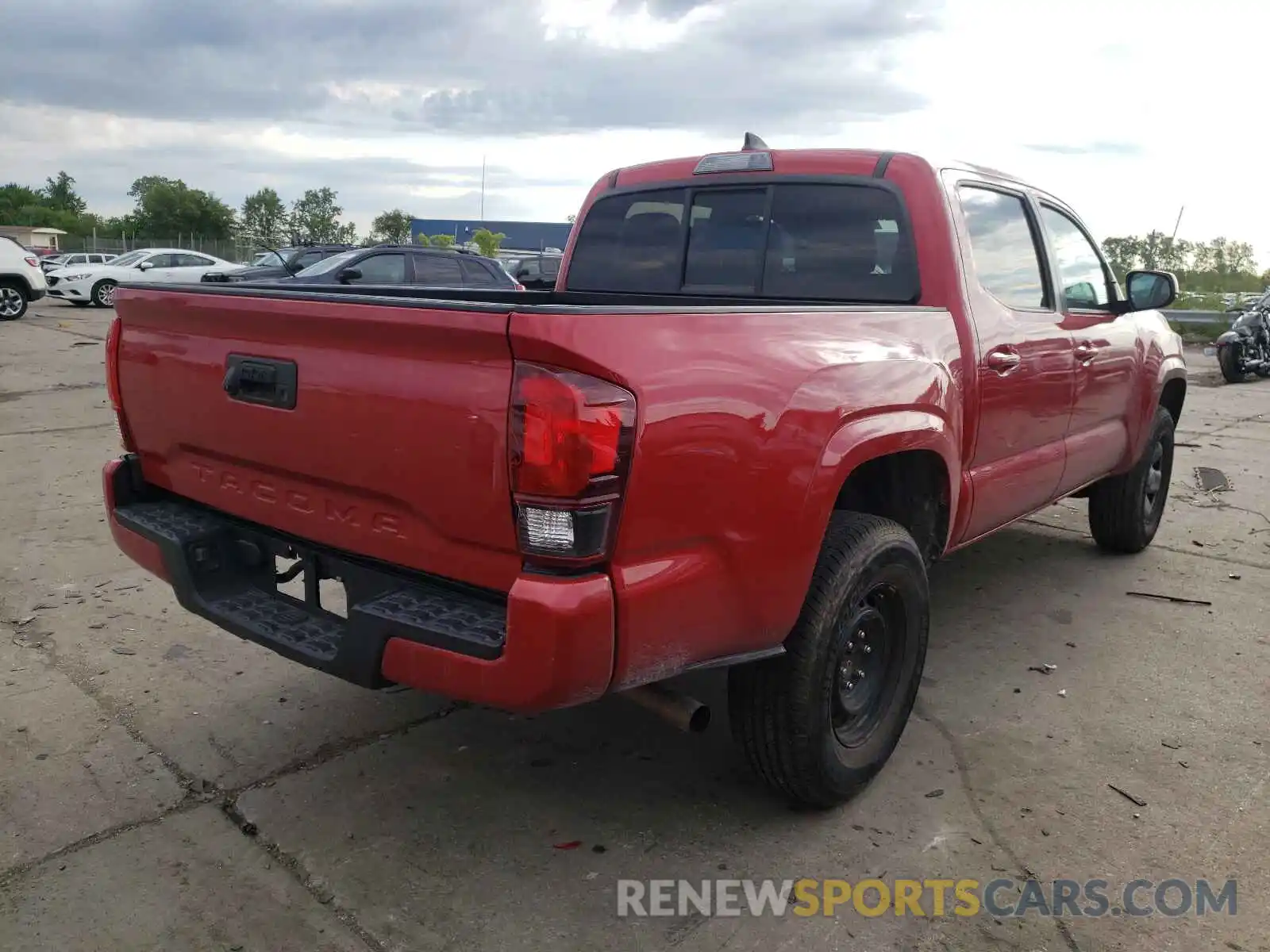 4 Photograph of a damaged car 5TFAX5GN1KX133133 TOYOTA TACOMA 2019