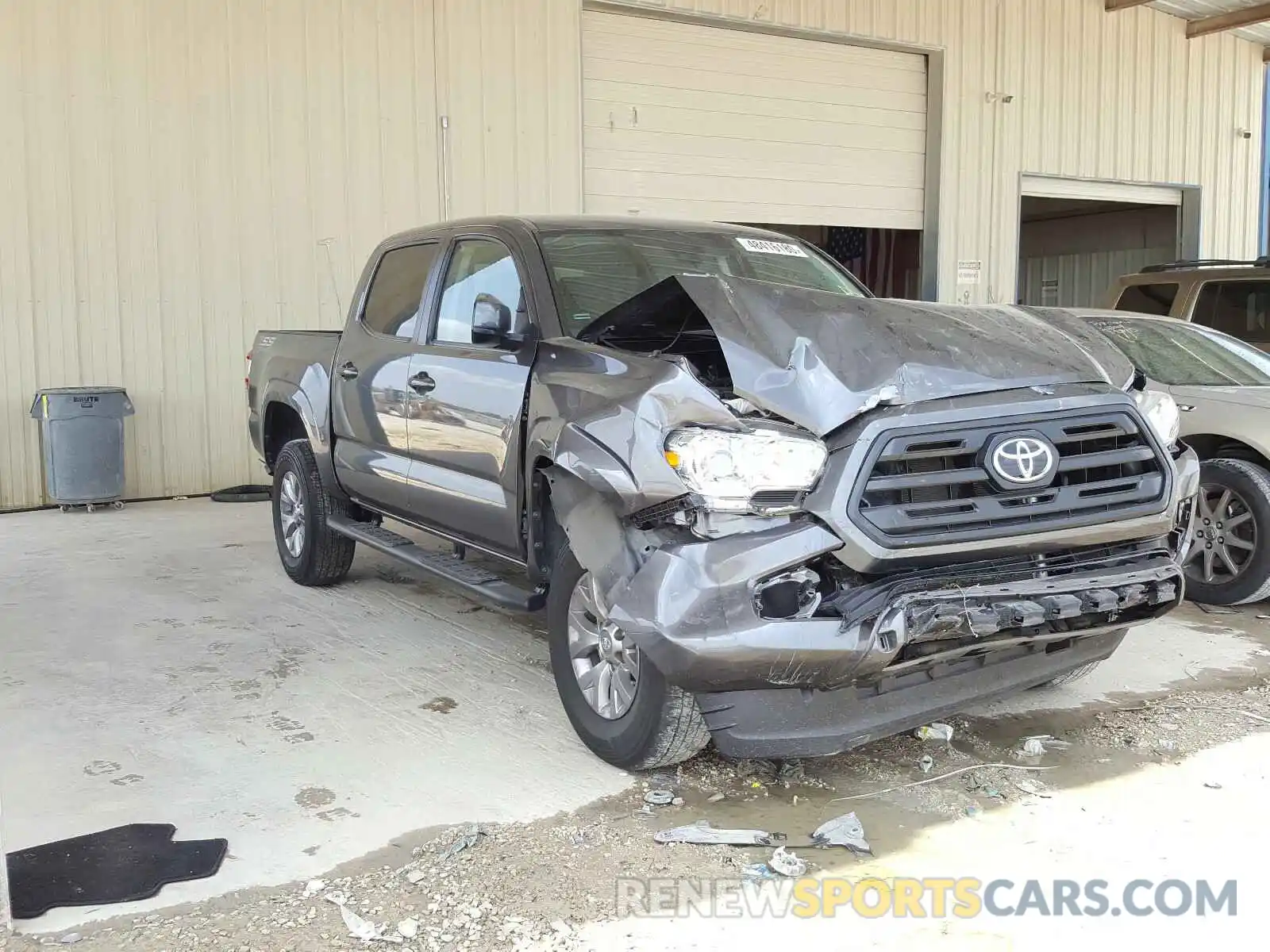 1 Photograph of a damaged car 5TFAX5GN1KX133892 TOYOTA TACOMA 2019