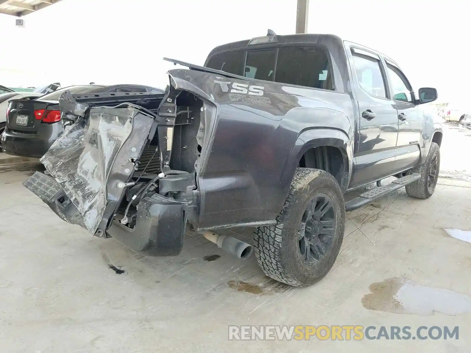 4 Photograph of a damaged car 5TFAX5GN1KX137814 TOYOTA TACOMA 2019