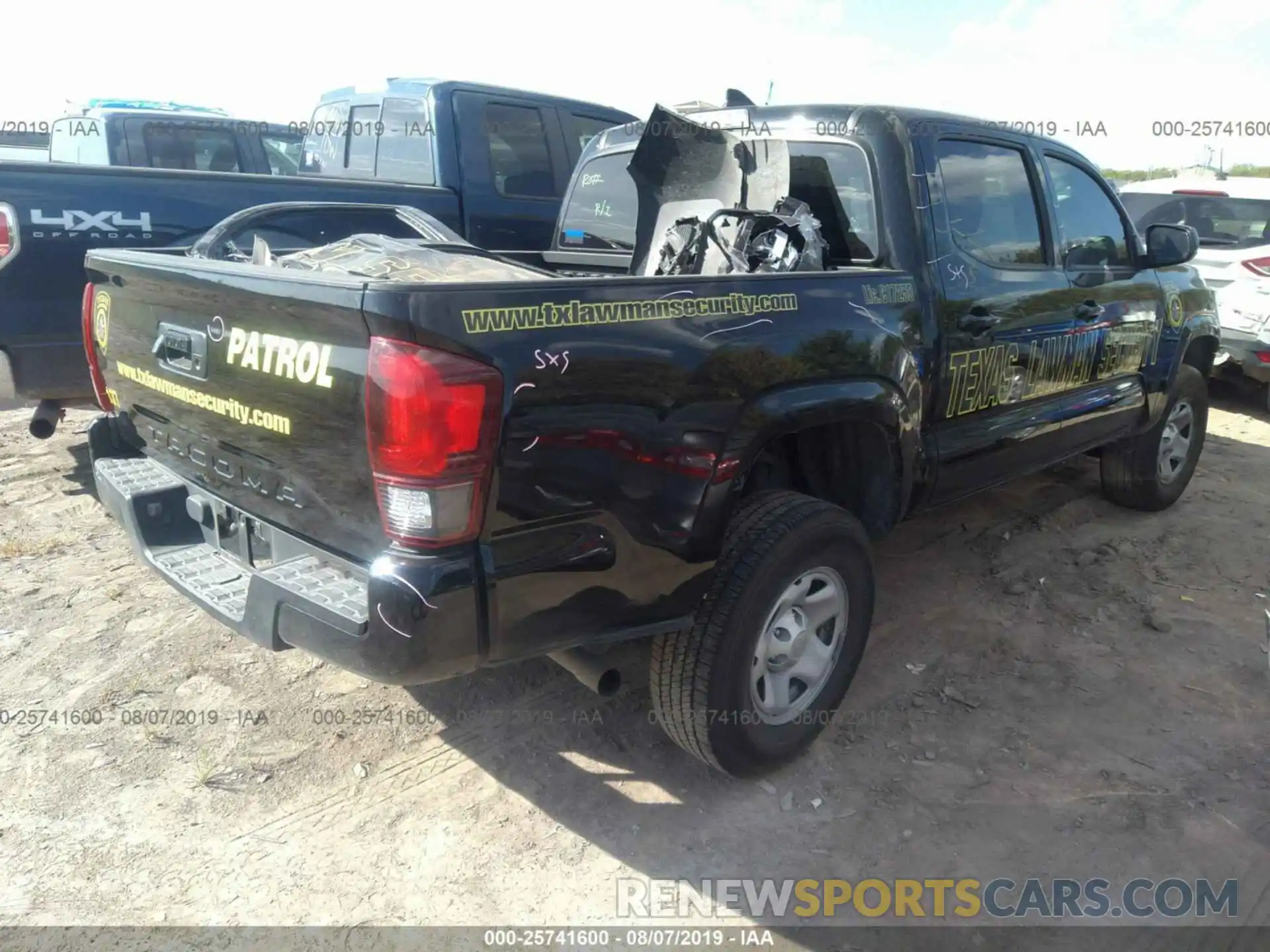 4 Photograph of a damaged car 5TFAX5GN1KX138669 TOYOTA TACOMA 2019