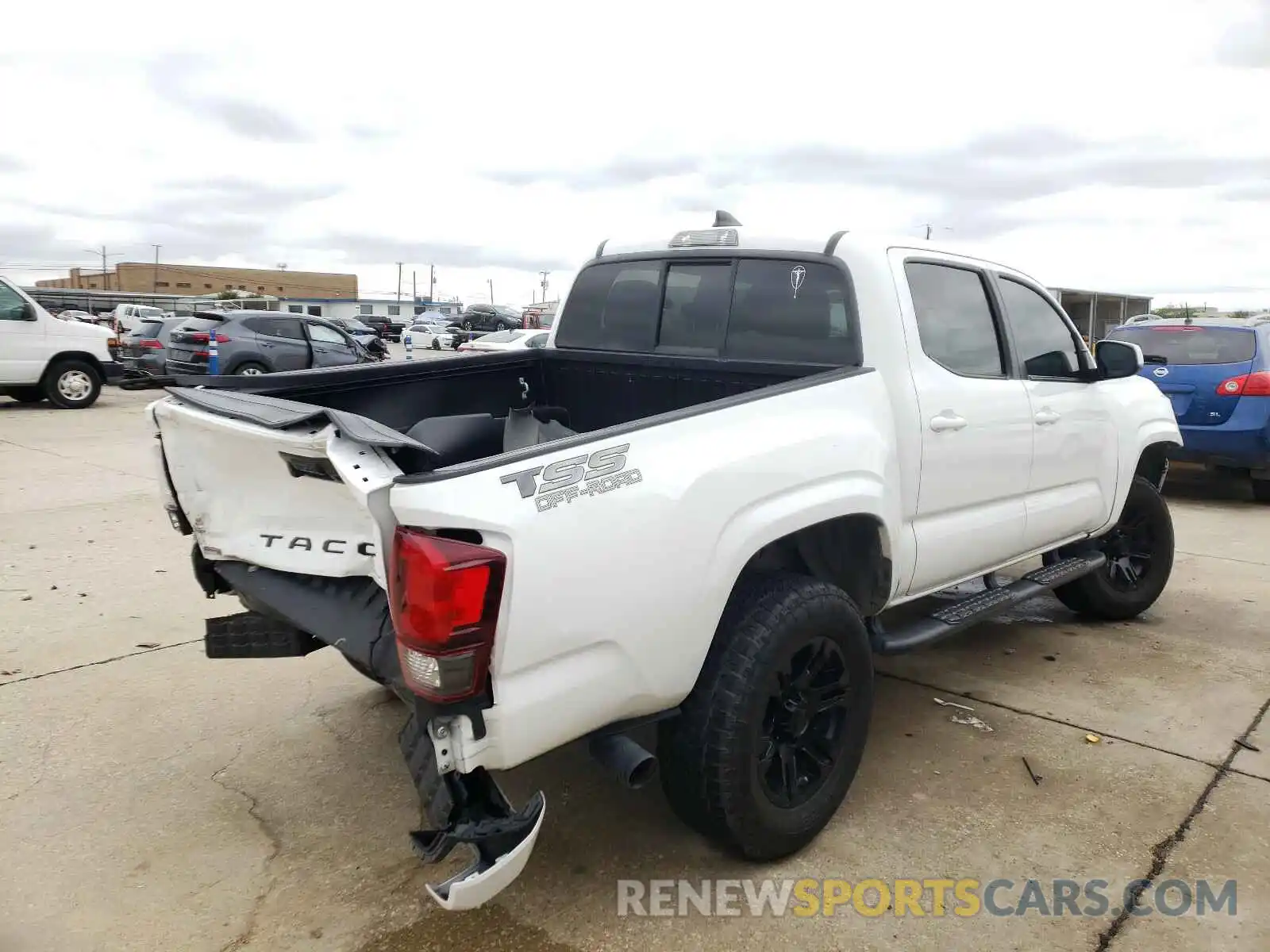 4 Photograph of a damaged car 5TFAX5GN1KX142088 TOYOTA TACOMA 2019