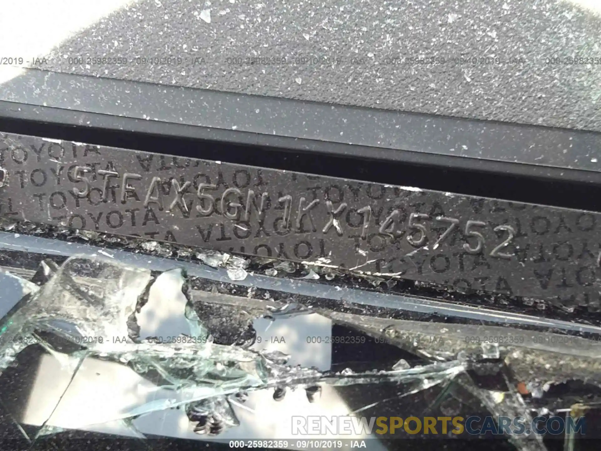 9 Фотография поврежденного автомобиля 5TFAX5GN1KX145752 TOYOTA TACOMA 2019