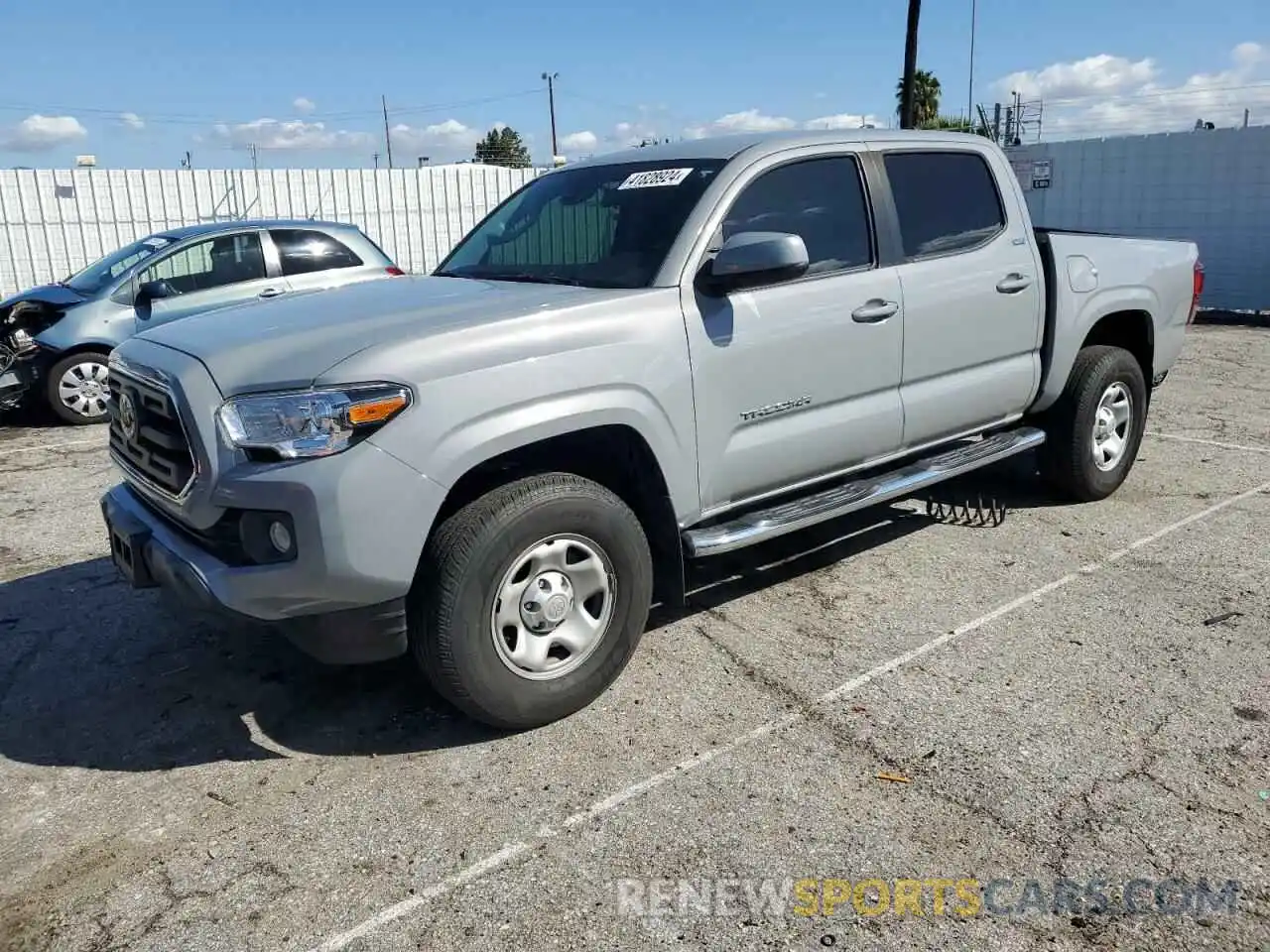 1 Photograph of a damaged car 5TFAX5GN1KX164172 TOYOTA TACOMA 2019