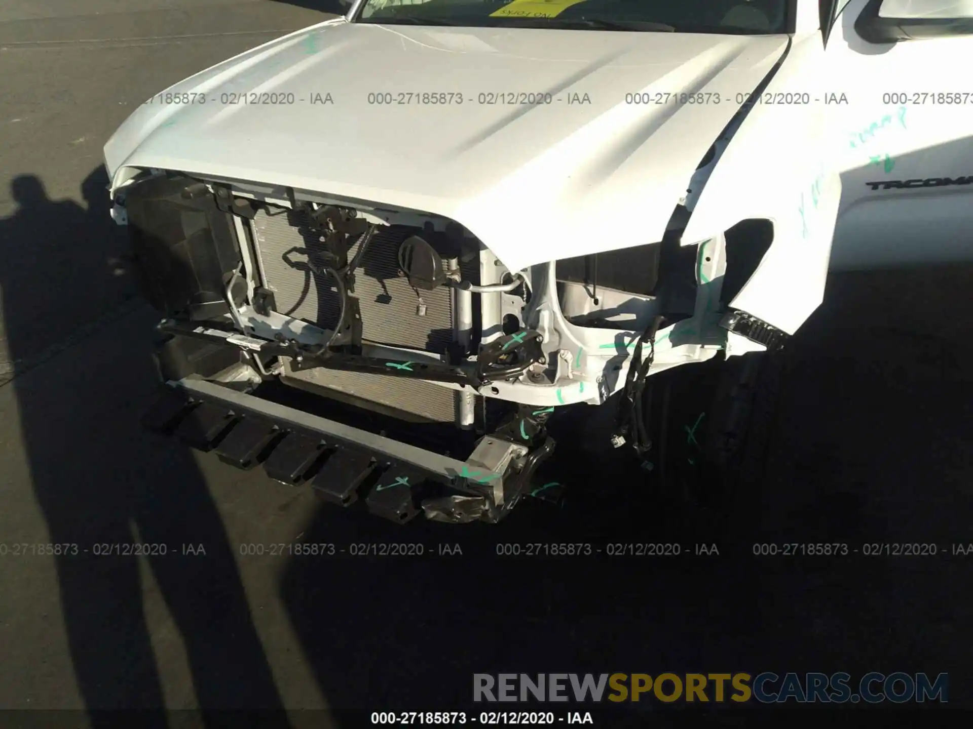 6 Photograph of a damaged car 5TFAX5GN2KX137224 TOYOTA TACOMA 2019