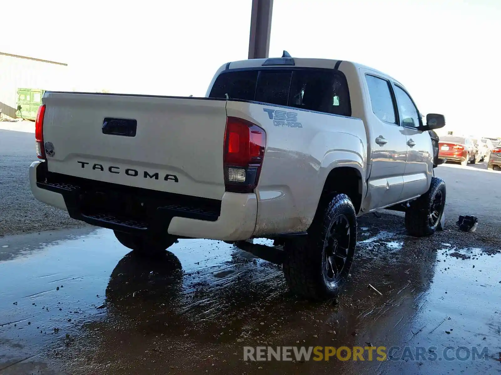 4 Photograph of a damaged car 5TFAX5GN2KX141211 TOYOTA TACOMA 2019