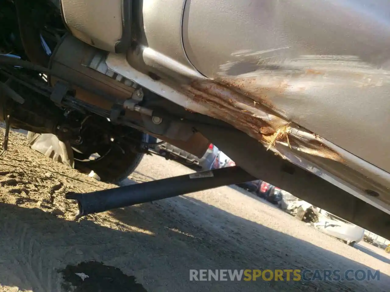 9 Photograph of a damaged car 5TFAX5GN2KX141841 TOYOTA TACOMA 2019