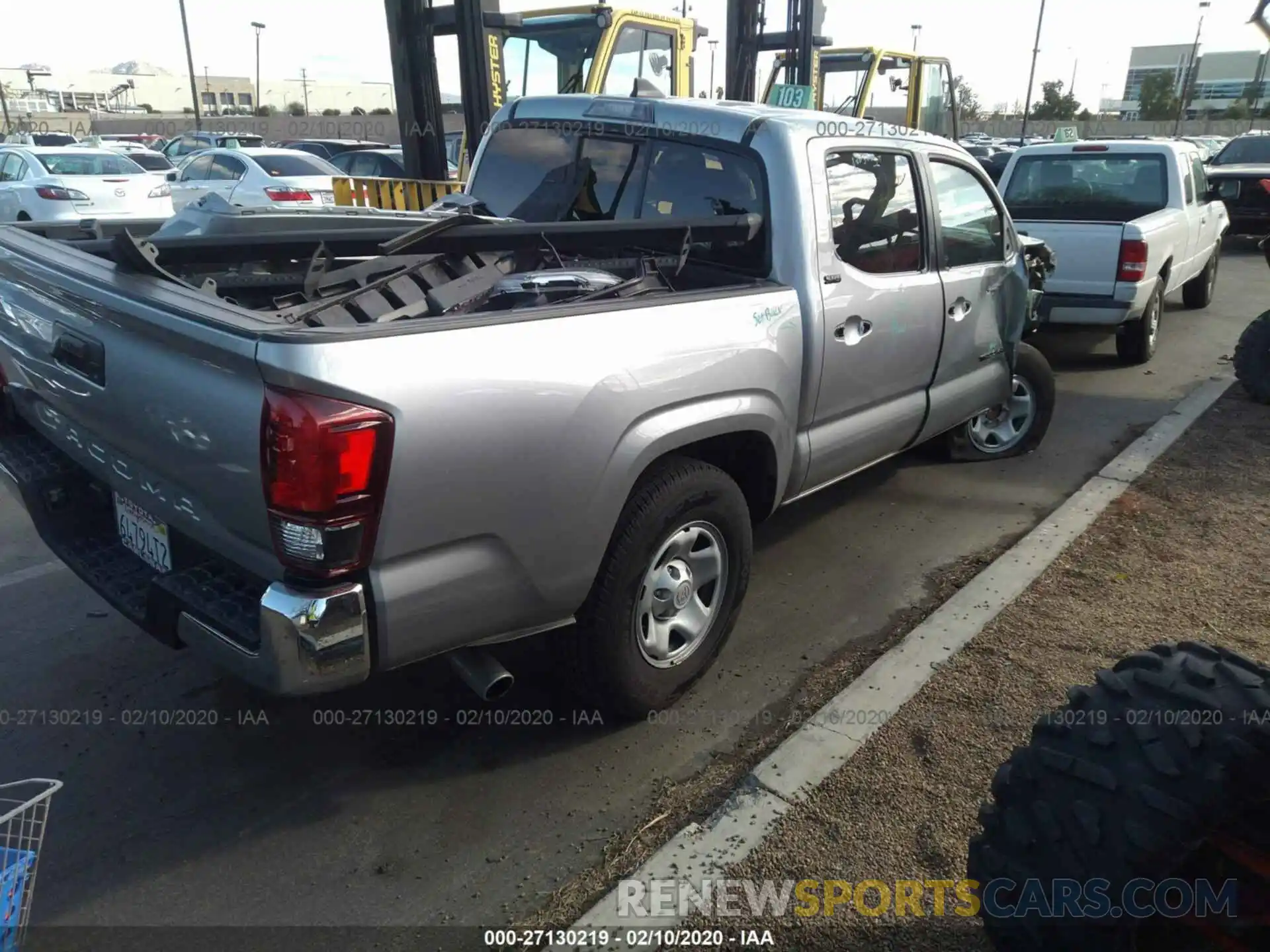 4 Фотография поврежденного автомобиля 5TFAX5GN2KX152094 TOYOTA TACOMA 2019