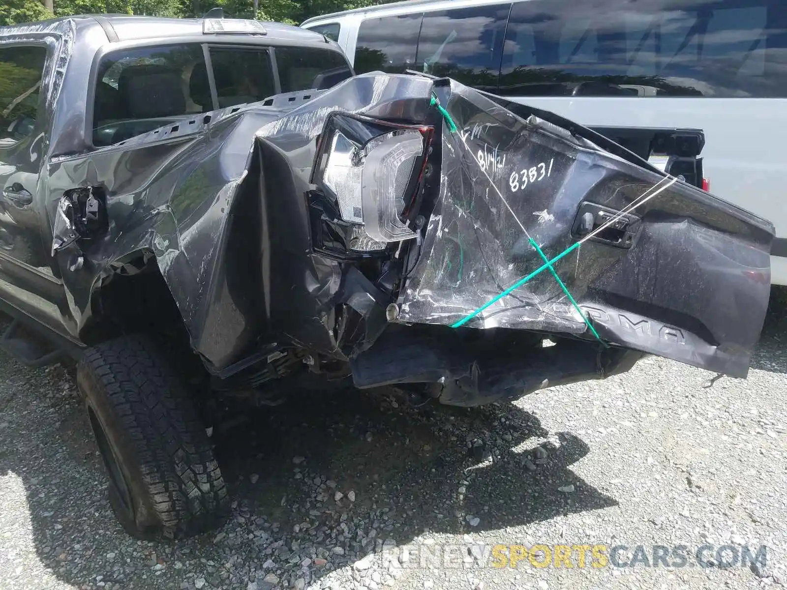 9 Photograph of a damaged car 5TFAX5GN3KX154260 TOYOTA TACOMA 2019