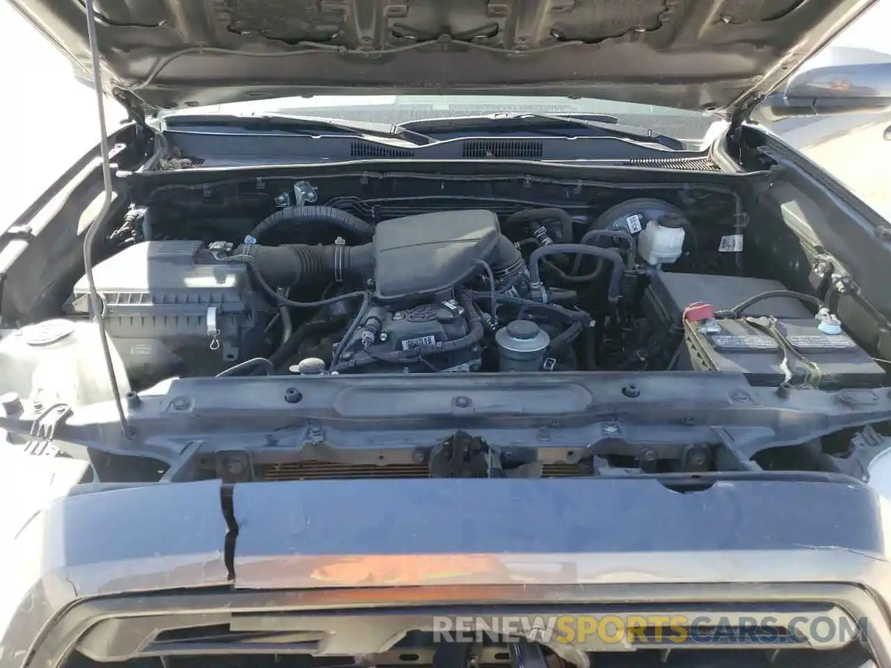 7 Photograph of a damaged car 5TFAX5GN3KX165047 TOYOTA TACOMA 2019