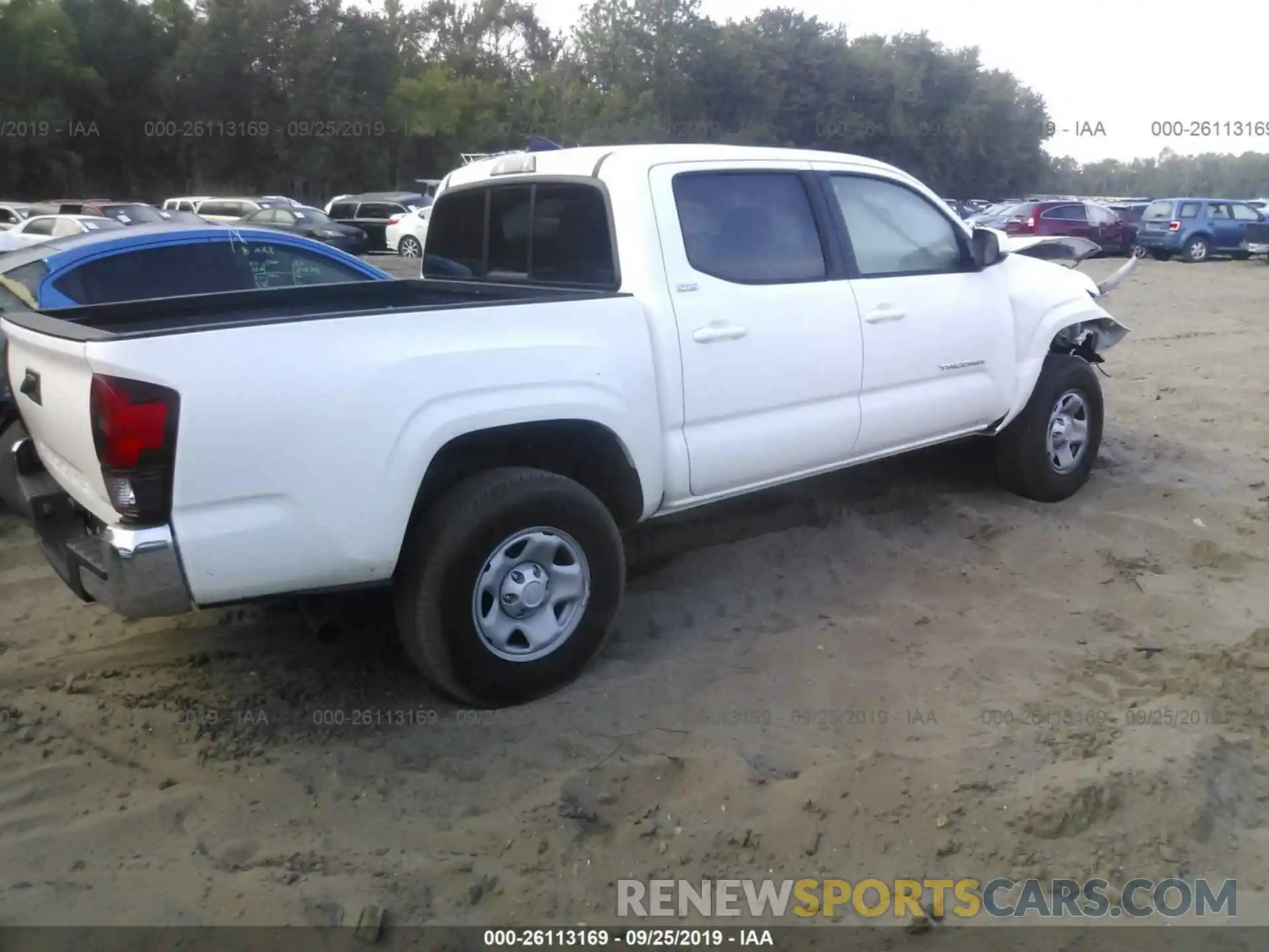 4 Photograph of a damaged car 5TFAX5GN4KX133871 TOYOTA TACOMA 2019