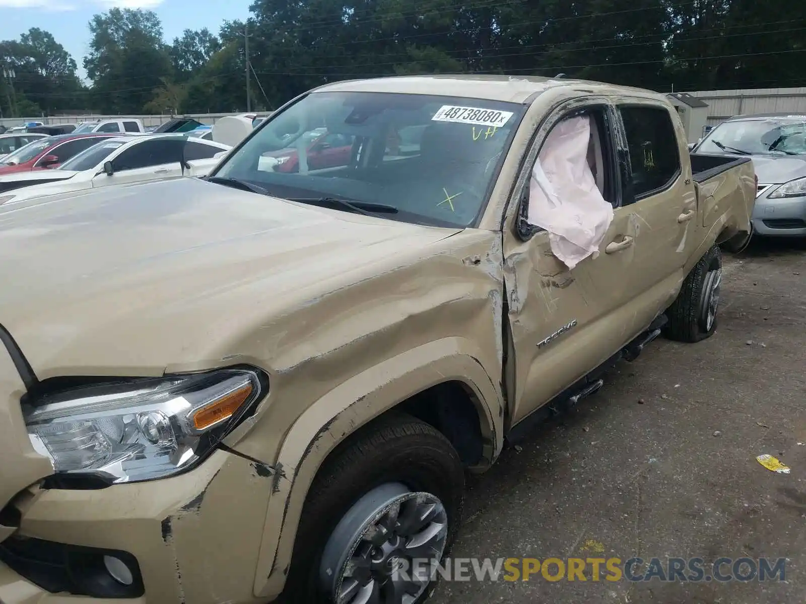 9 Photograph of a damaged car 5TFAX5GN4KX134552 TOYOTA TACOMA 2019