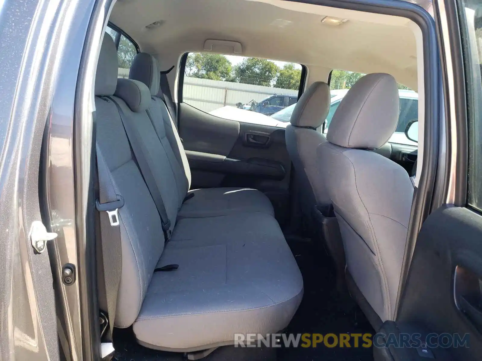 6 Photograph of a damaged car 5TFAX5GN4KX134762 TOYOTA TACOMA 2019