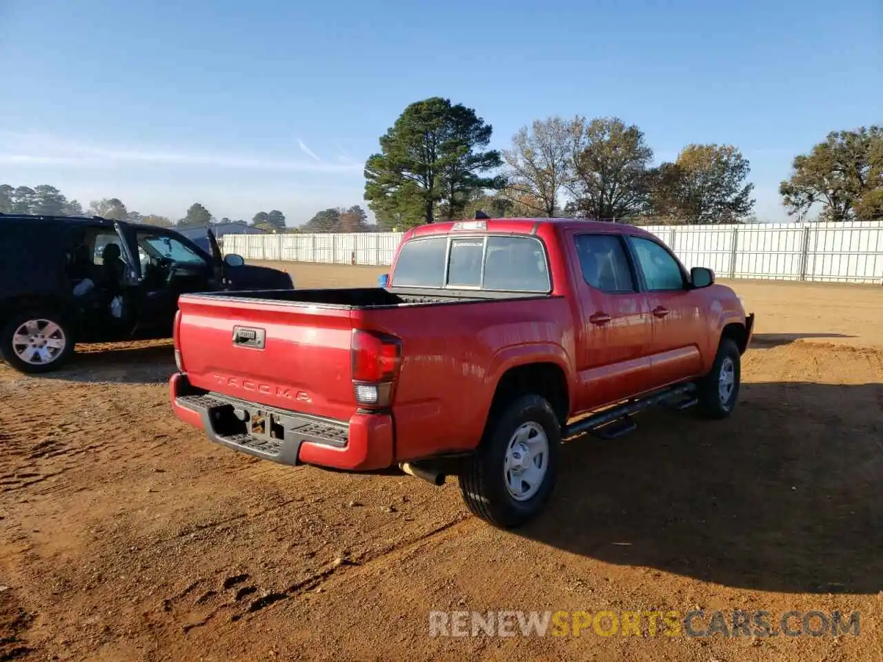 4 Photograph of a damaged car 5TFAX5GN4KX138794 TOYOTA TACOMA 2019