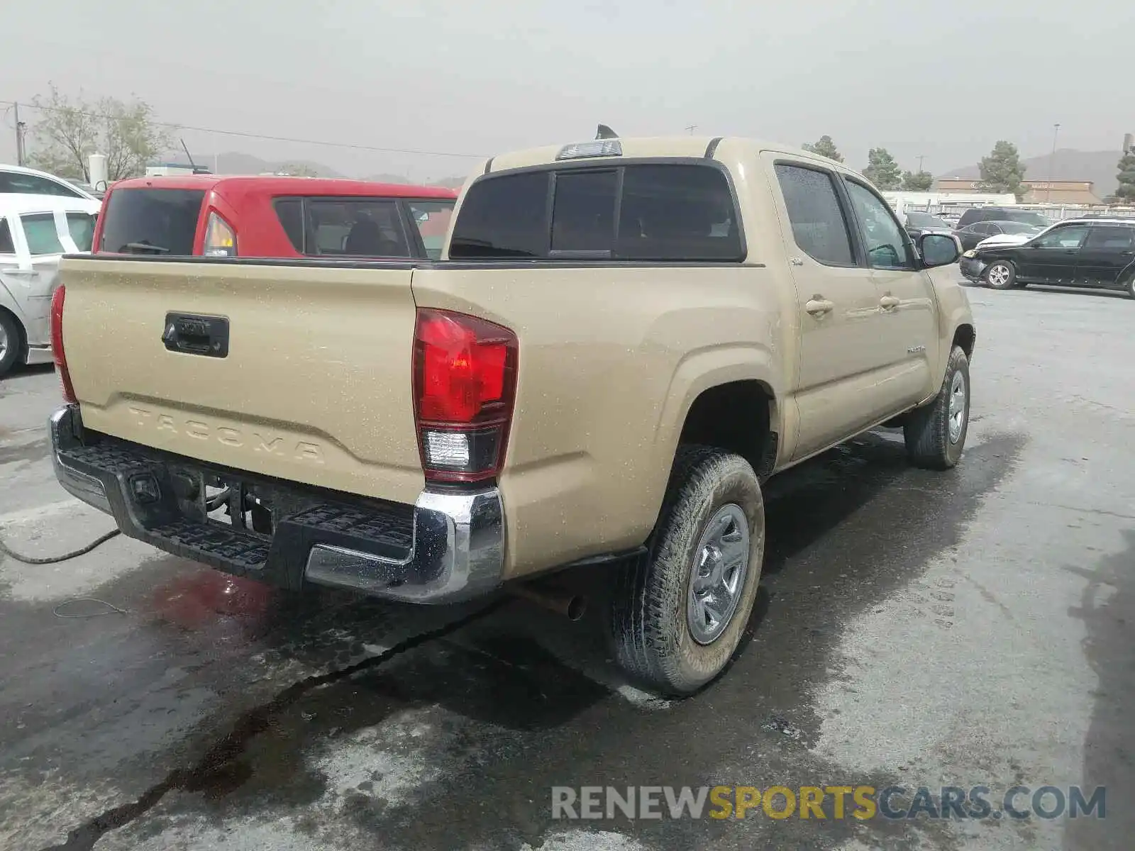 4 Photograph of a damaged car 5TFAX5GN4KX143428 TOYOTA TACOMA 2019