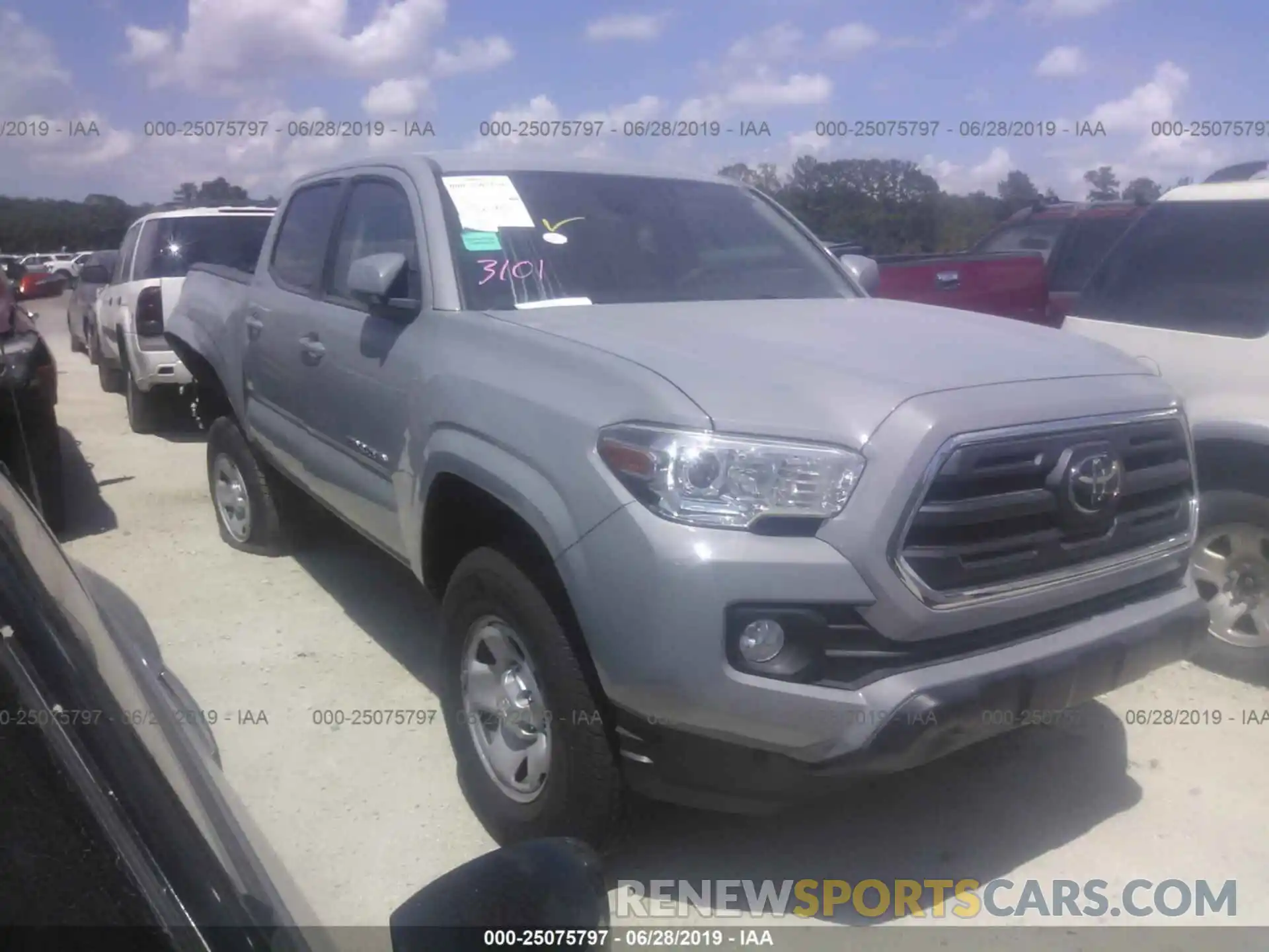 1 Photograph of a damaged car 5TFAX5GN4KX143543 TOYOTA TACOMA 2019