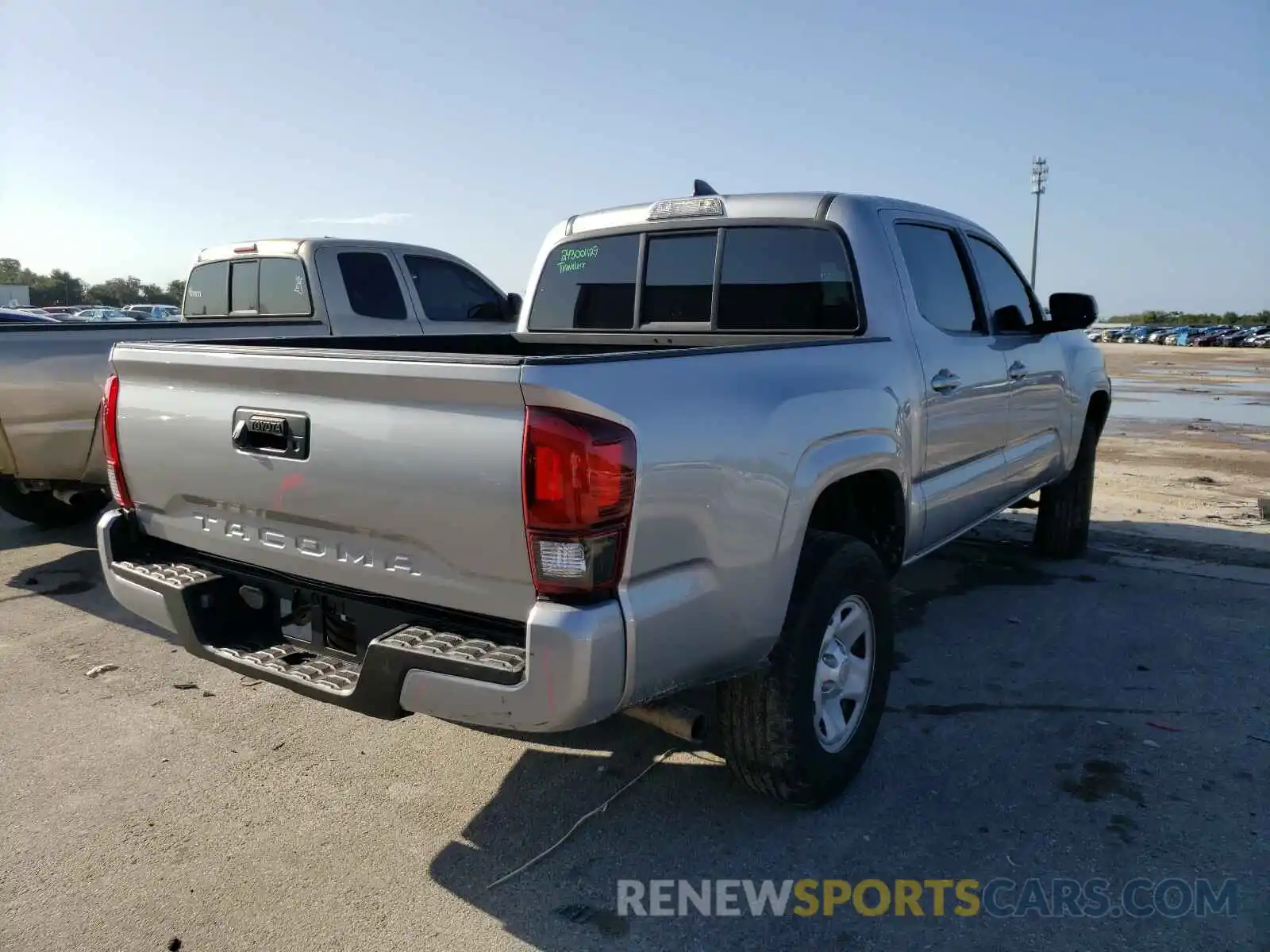 4 Photograph of a damaged car 5TFAX5GN4KX147589 TOYOTA TACOMA 2019