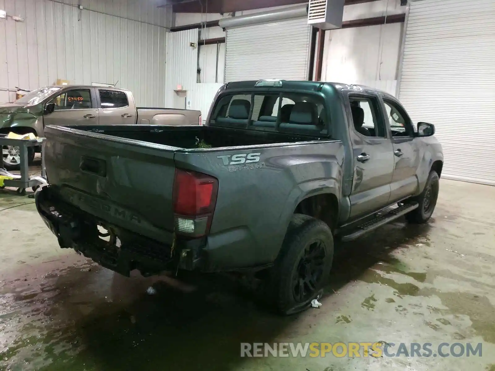 4 Photograph of a damaged car 5TFAX5GN4KX149407 TOYOTA TACOMA 2019