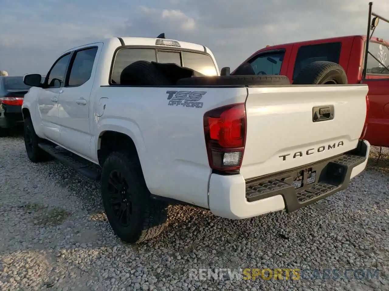 3 Photograph of a damaged car 5TFAX5GN4KX149939 TOYOTA TACOMA 2019