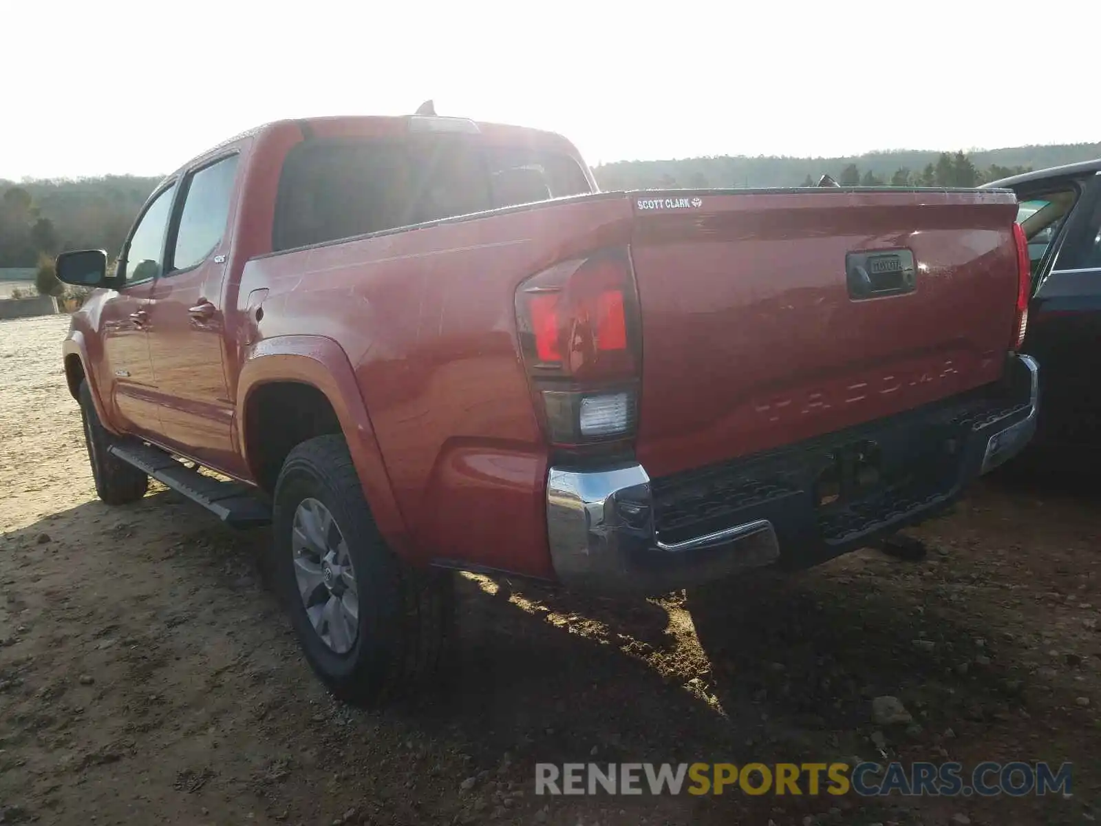 3 Photograph of a damaged car 5TFAX5GN4KX153215 TOYOTA TACOMA 2019