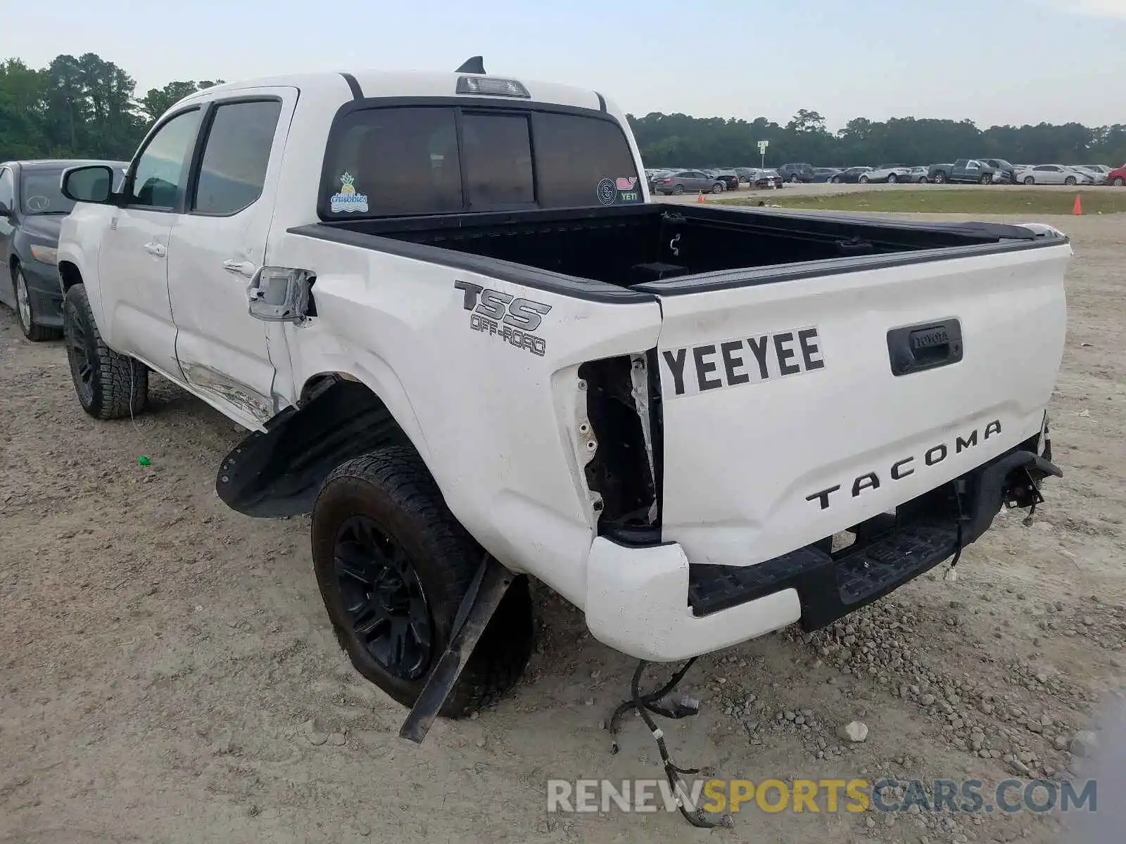 3 Photograph of a damaged car 5TFAX5GN4KX158298 TOYOTA TACOMA 2019