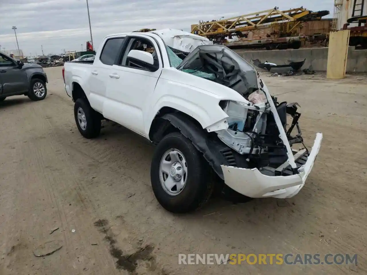 1 Photograph of a damaged car 5TFAX5GN4KX160598 TOYOTA TACOMA 2019