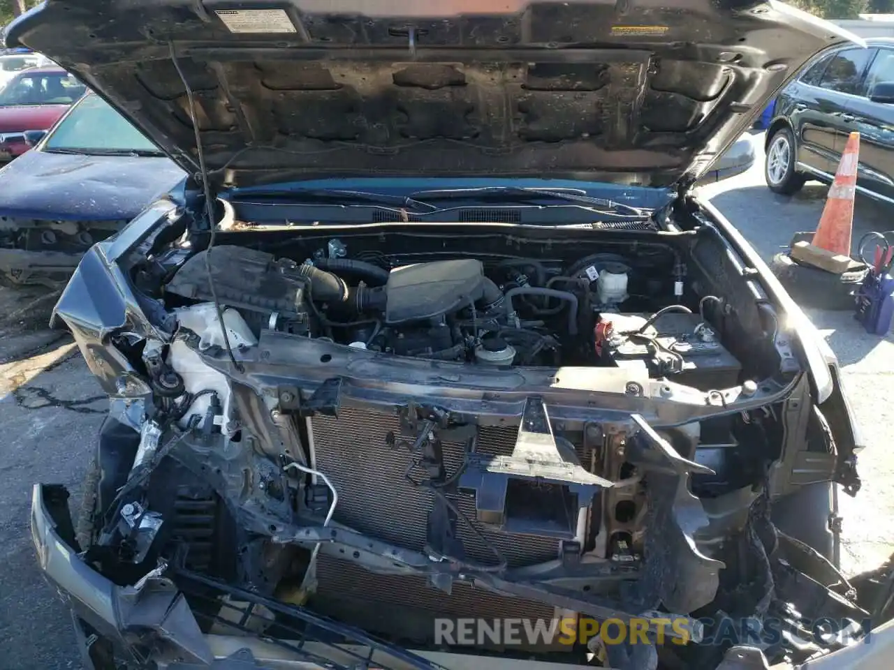 7 Photograph of a damaged car 5TFAX5GN4KX161122 TOYOTA TACOMA 2019