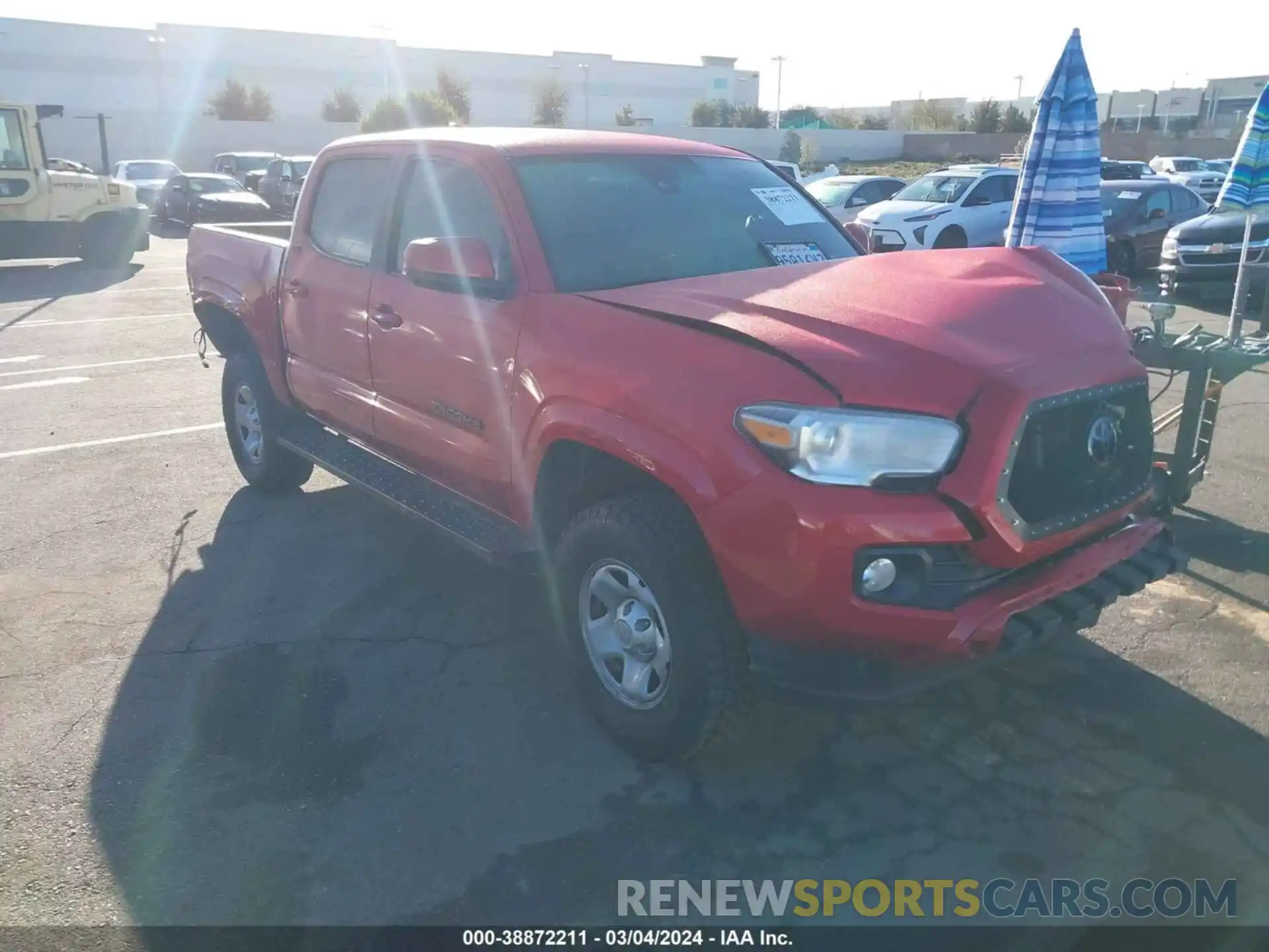 1 Photograph of a damaged car 5TFAX5GN4KX163761 TOYOTA TACOMA 2019