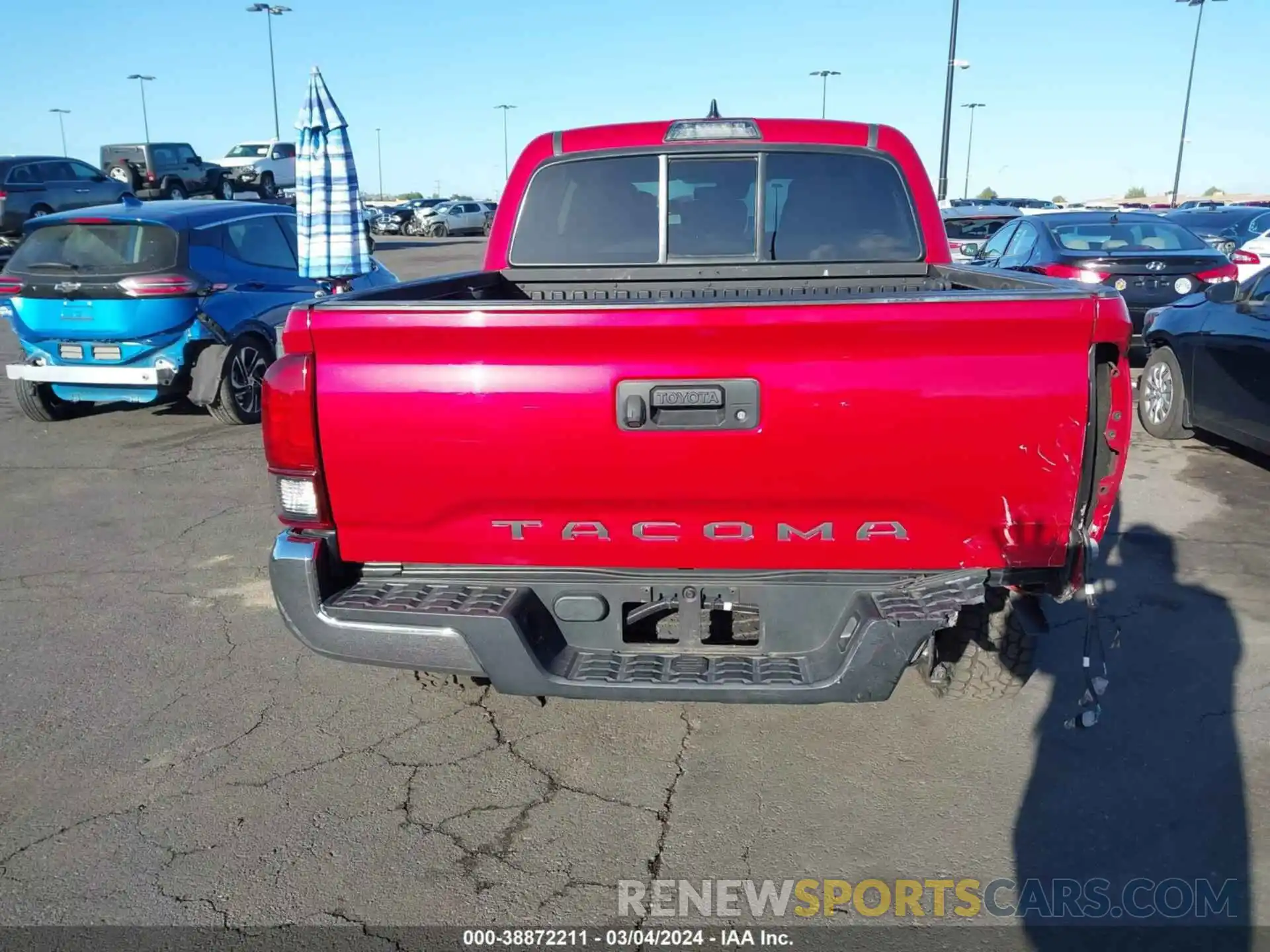 16 Photograph of a damaged car 5TFAX5GN4KX163761 TOYOTA TACOMA 2019