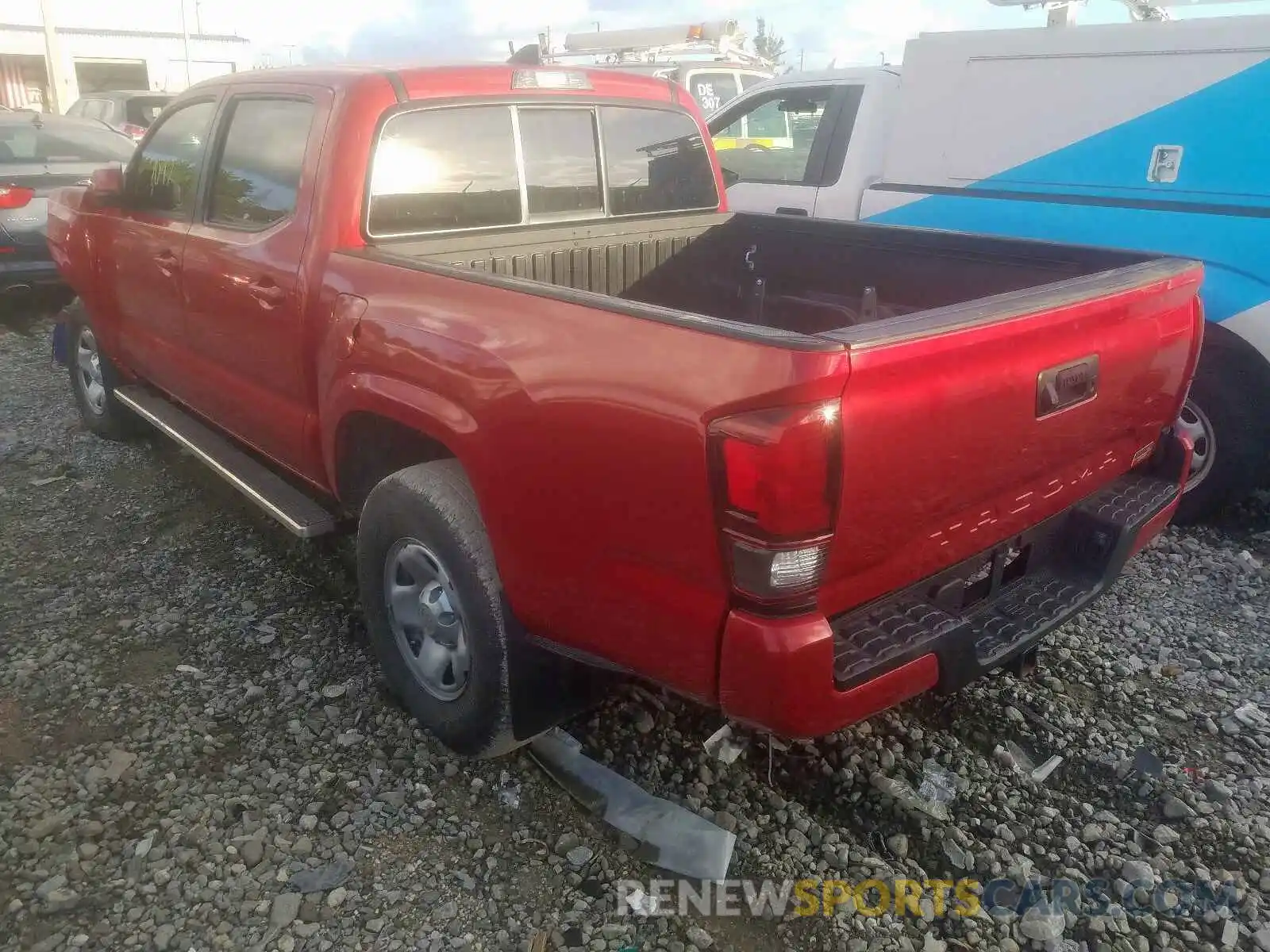 3 Photograph of a damaged car 5TFAX5GN5KX133328 TOYOTA TACOMA 2019