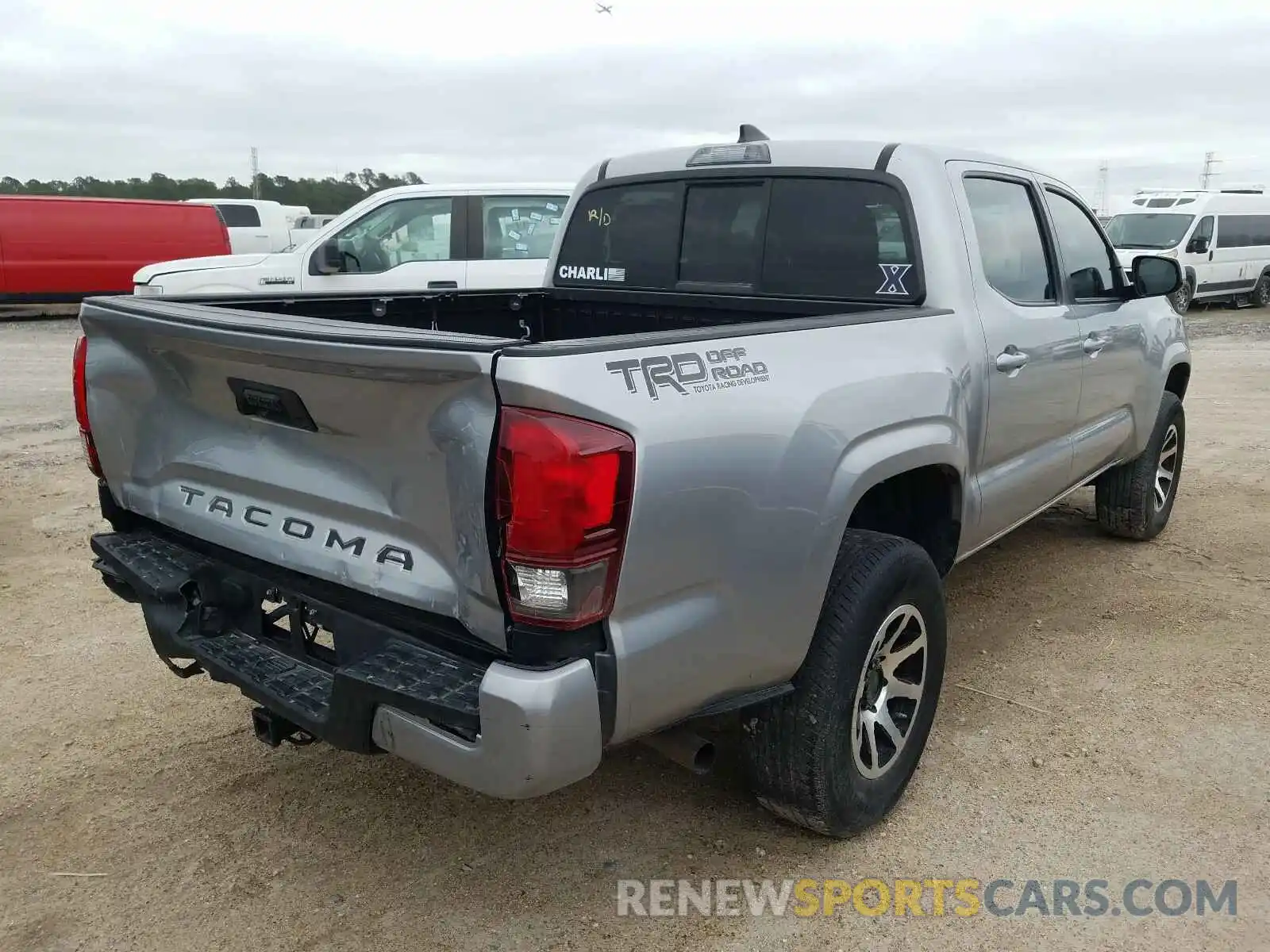 4 Photograph of a damaged car 5TFAX5GN5KX135032 TOYOTA TACOMA 2019