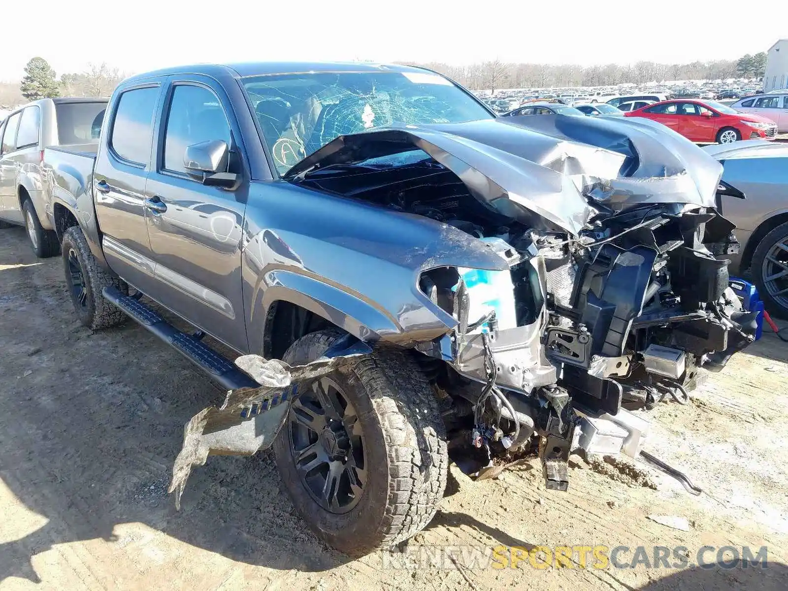 1 Photograph of a damaged car 5TFAX5GN5KX139582 TOYOTA TACOMA 2019