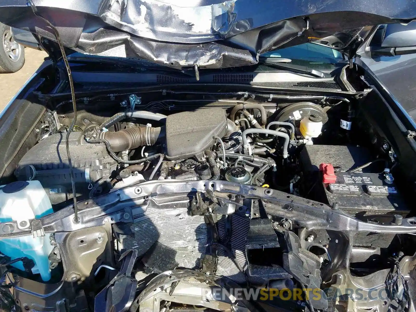 7 Photograph of a damaged car 5TFAX5GN5KX139582 TOYOTA TACOMA 2019