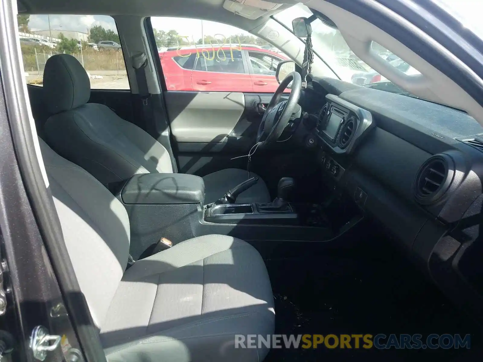 5 Photograph of a damaged car 5TFAX5GN5KX141848 TOYOTA TACOMA 2019