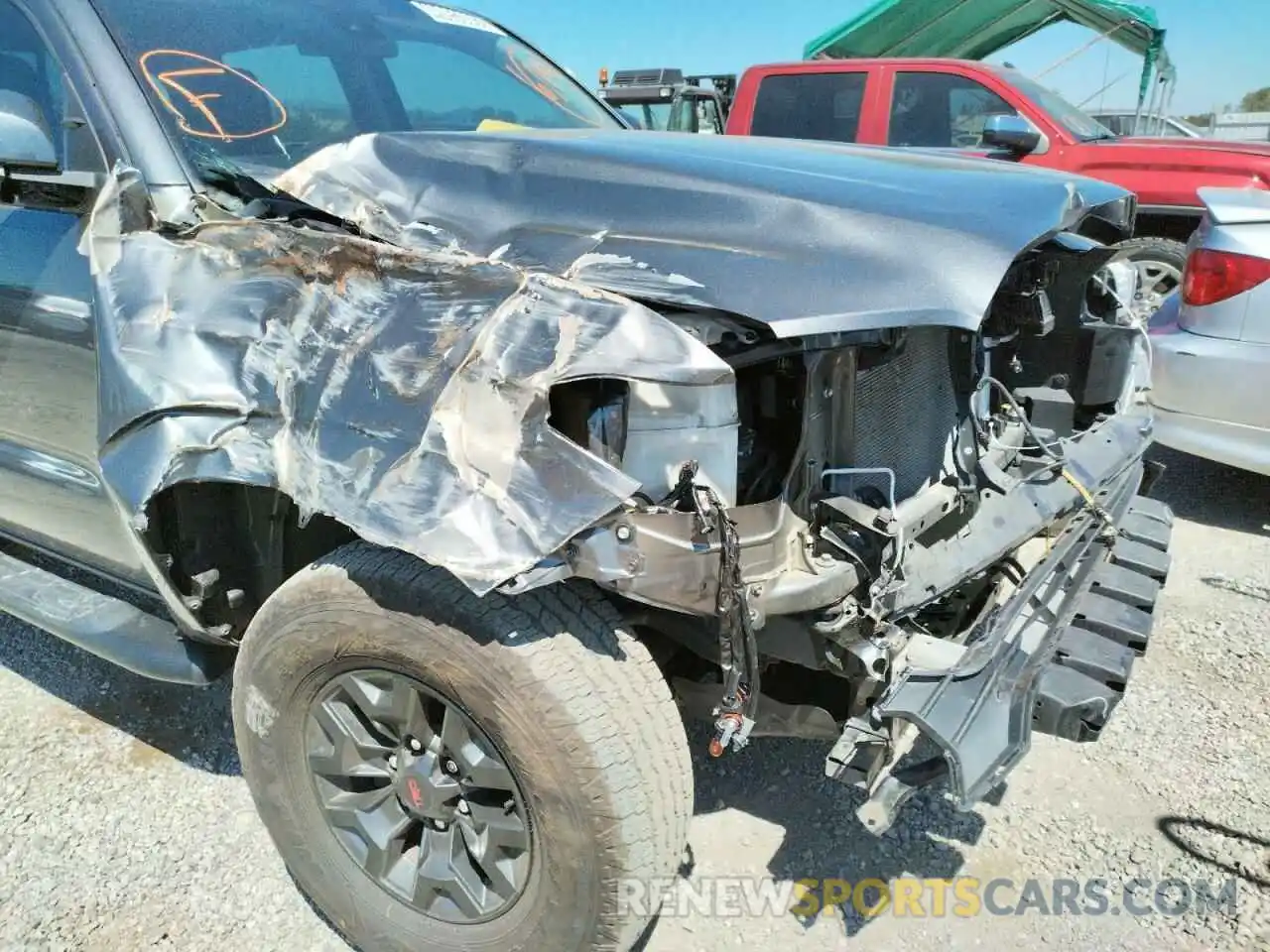 9 Photograph of a damaged car 5TFAX5GN5KX145480 TOYOTA TACOMA 2019