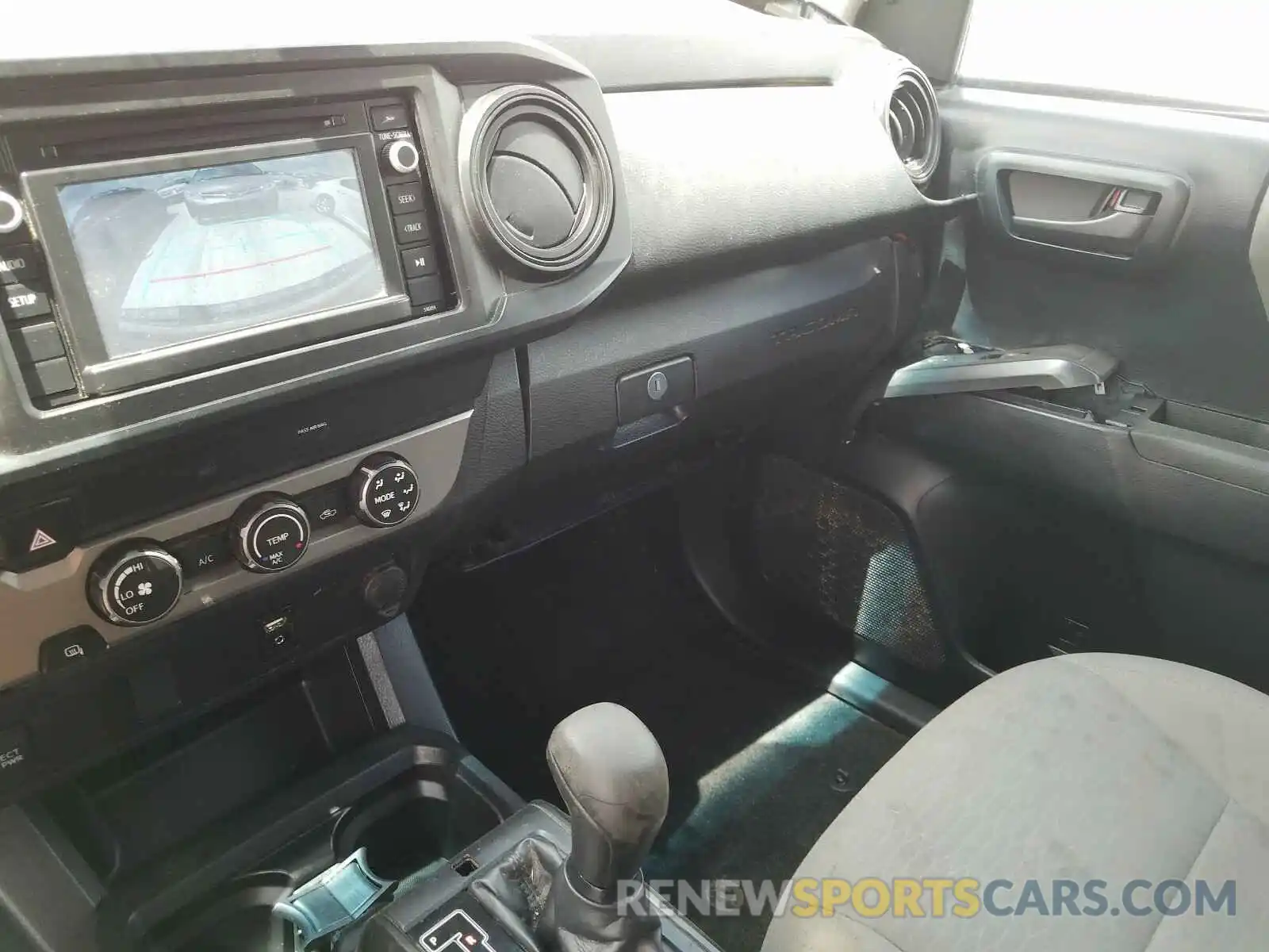 9 Photograph of a damaged car 5TFAX5GN5KX149433 TOYOTA TACOMA 2019