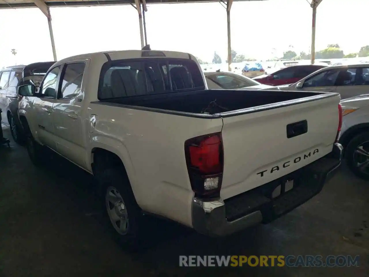 3 Photograph of a damaged car 5TFAX5GN5KX157998 TOYOTA TACOMA 2019