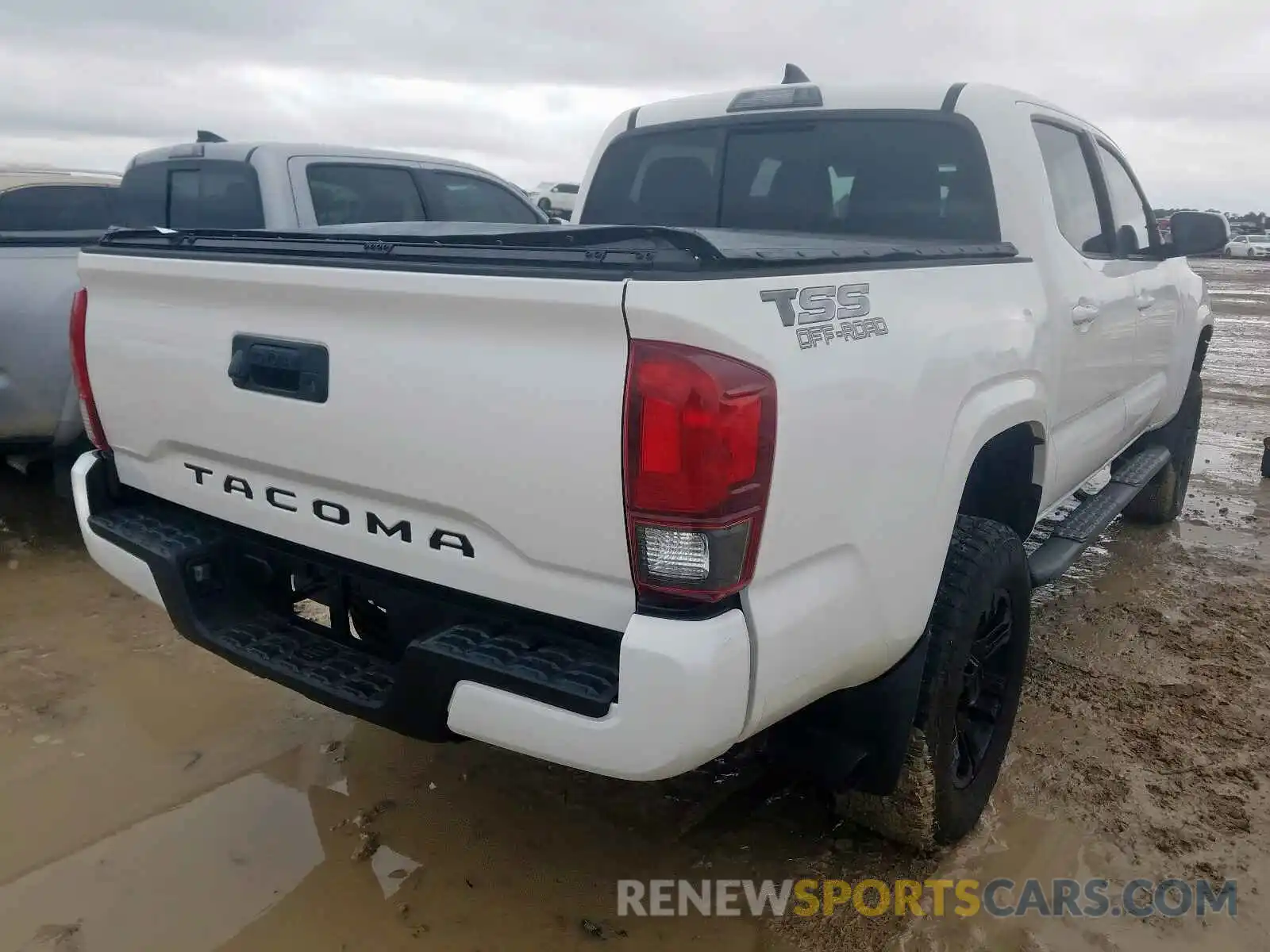 4 Photograph of a damaged car 5TFAX5GN6KX137209 TOYOTA TACOMA 2019