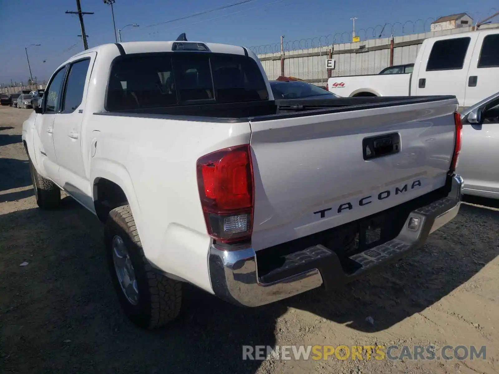 3 Photograph of a damaged car 5TFAX5GN6KX137386 TOYOTA TACOMA 2019