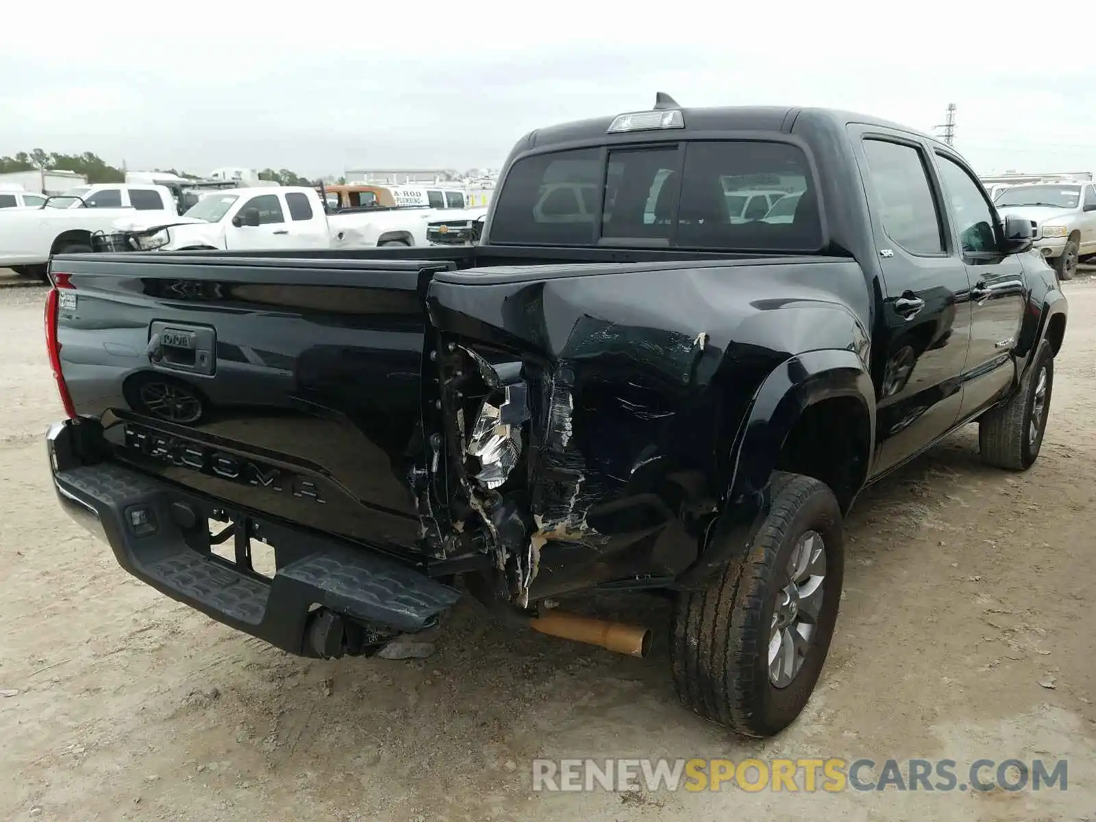 4 Фотография поврежденного автомобиля 5TFAX5GN6KX138098 TOYOTA TACOMA 2019