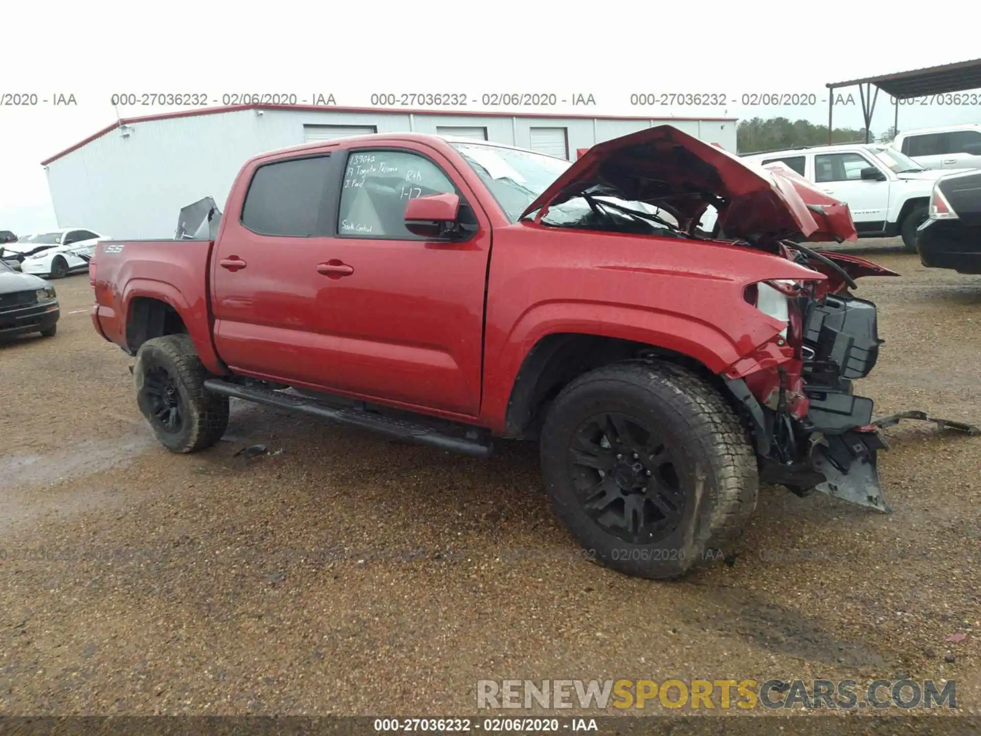 1 Photograph of a damaged car 5TFAX5GN6KX139042 TOYOTA TACOMA 2019