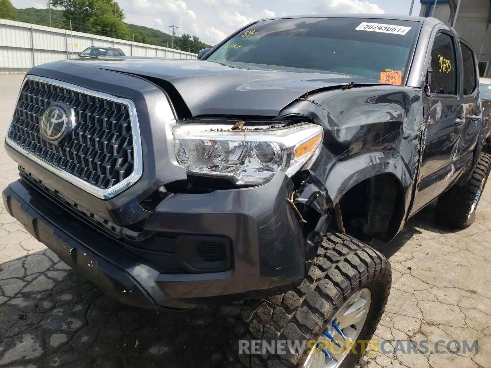 9 Photograph of a damaged car 5TFAX5GN6KX141924 TOYOTA TACOMA 2019