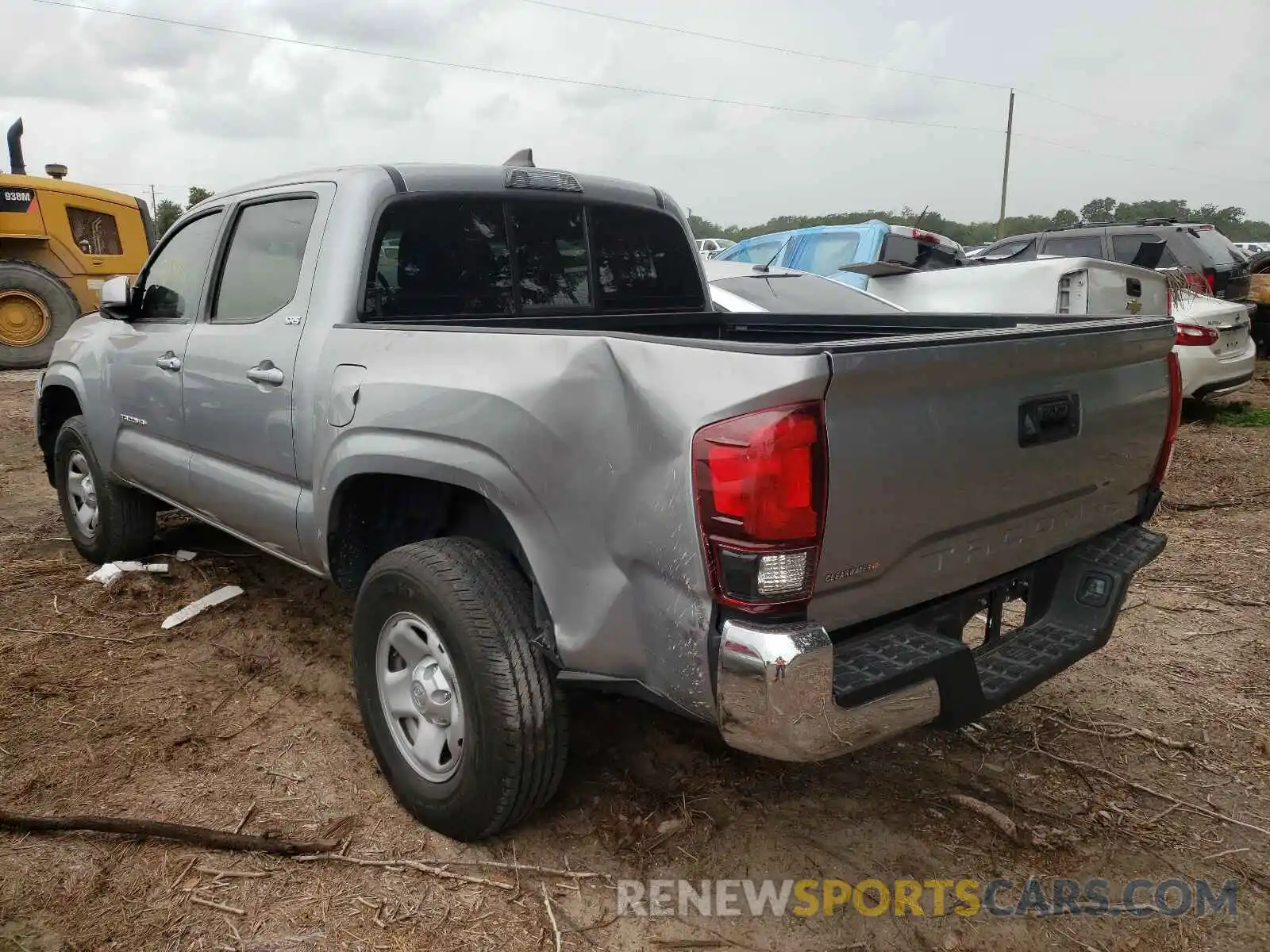 3 Photograph of a damaged car 5TFAX5GN7KX133878 TOYOTA TACOMA 2019