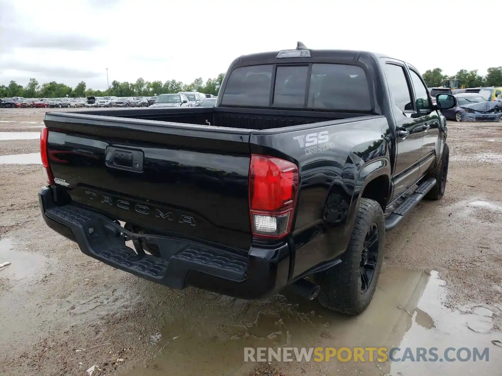 4 Фотография поврежденного автомобиля 5TFAX5GN7KX135422 TOYOTA TACOMA 2019