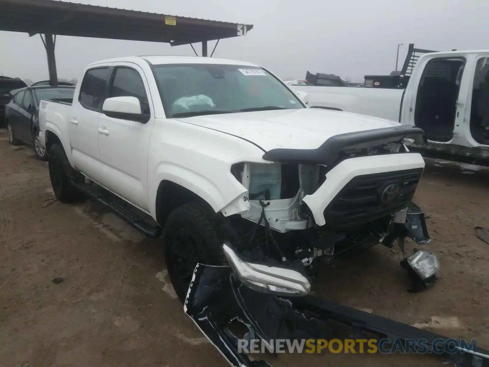 1 Photograph of a damaged car 5TFAX5GN7KX138496 TOYOTA TACOMA 2019