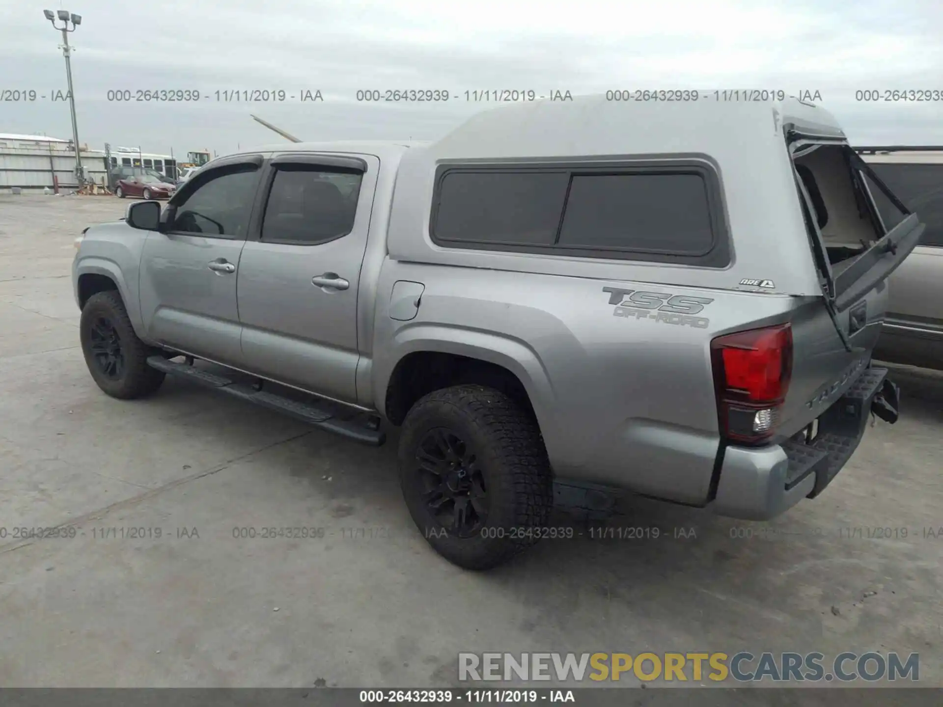 3 Photograph of a damaged car 5TFAX5GN7KX140300 TOYOTA TACOMA 2019