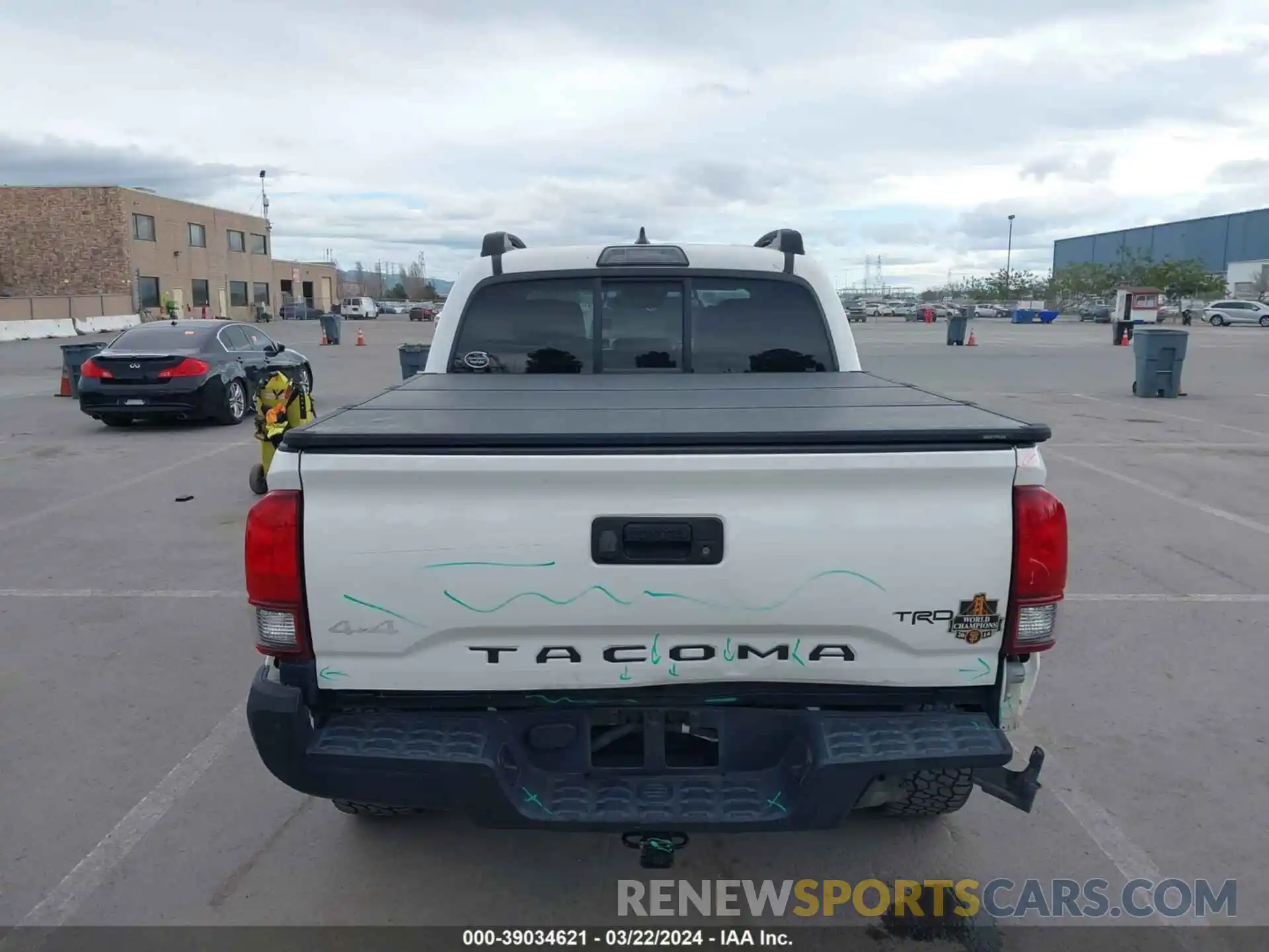 16 Photograph of a damaged car 5TFAX5GN7KX141592 TOYOTA TACOMA 2019