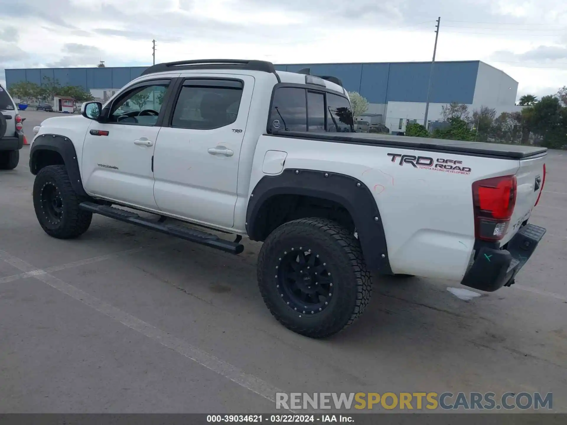 3 Photograph of a damaged car 5TFAX5GN7KX141592 TOYOTA TACOMA 2019