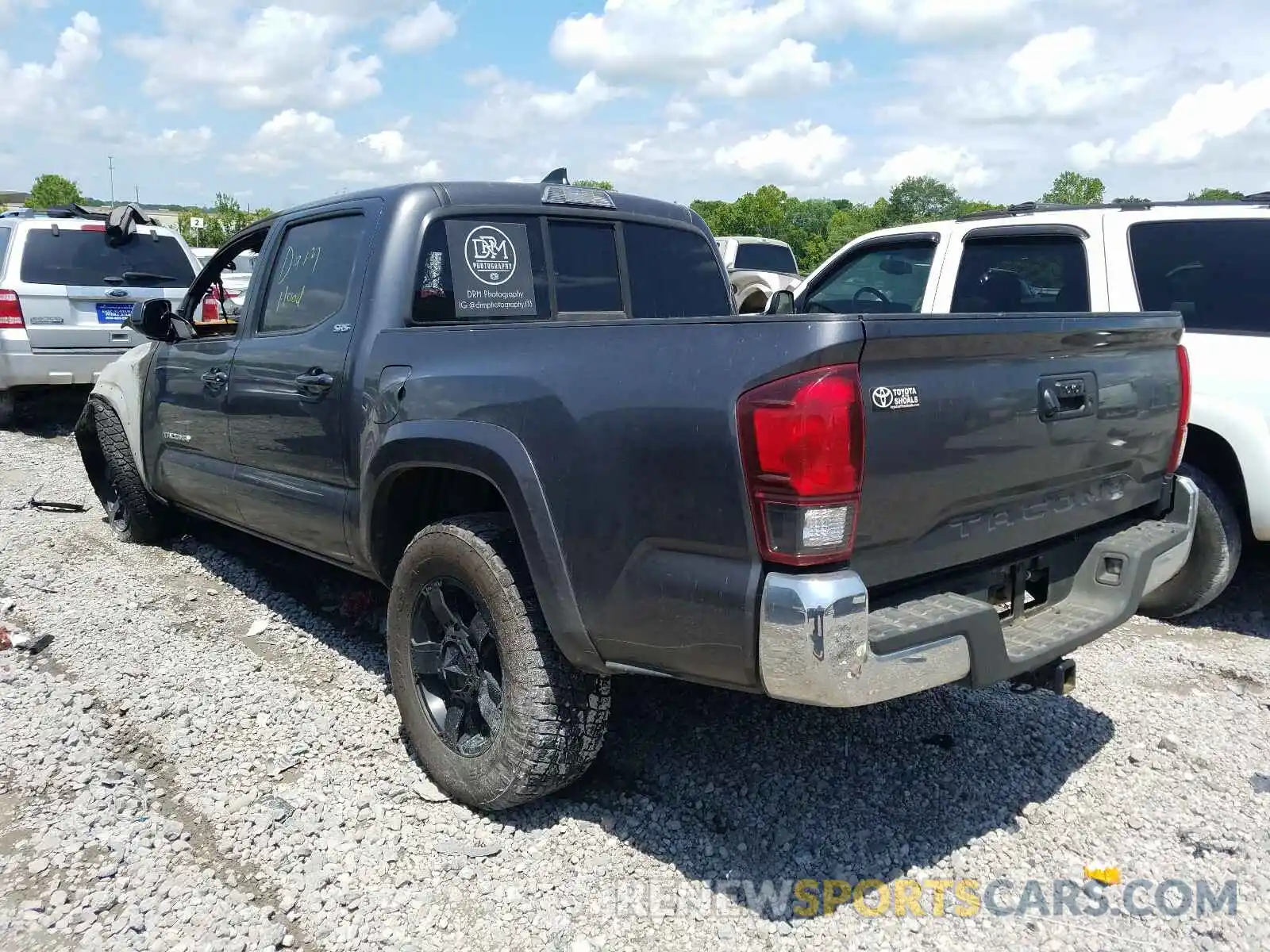 3 Photograph of a damaged car 5TFAX5GN7KX141690 TOYOTA TACOMA 2019